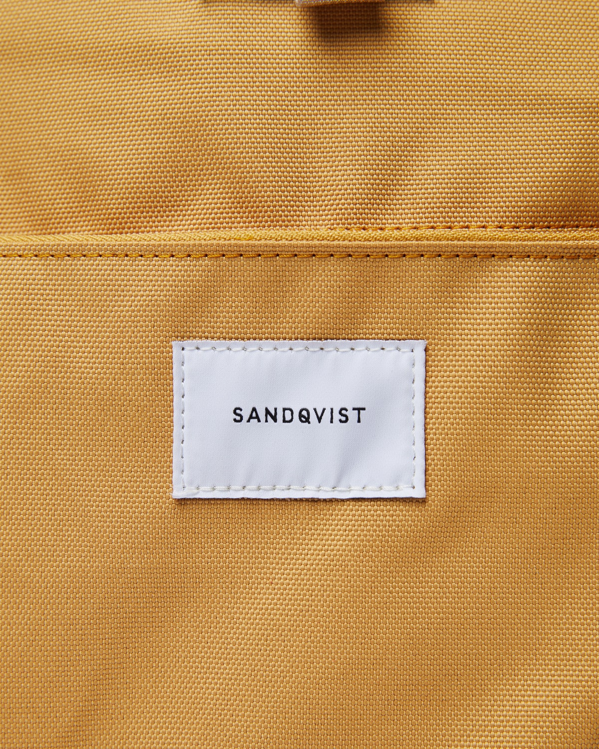 Sac à dos jaune en polyester recyclé - Ilon