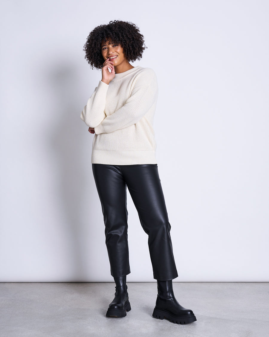 Pantalon noir enduit vegan en coton bio - the vegan coated black