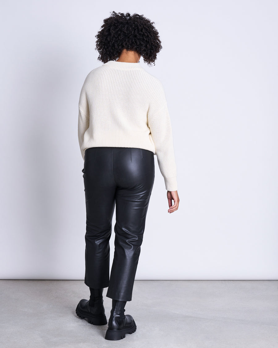 Pantalon noir enduit vegan en coton bio - the vegan coated black