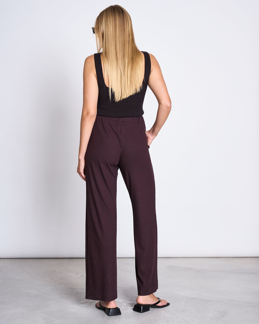 Pantalon ample côtelé en tencel | marron "smilla espresso"