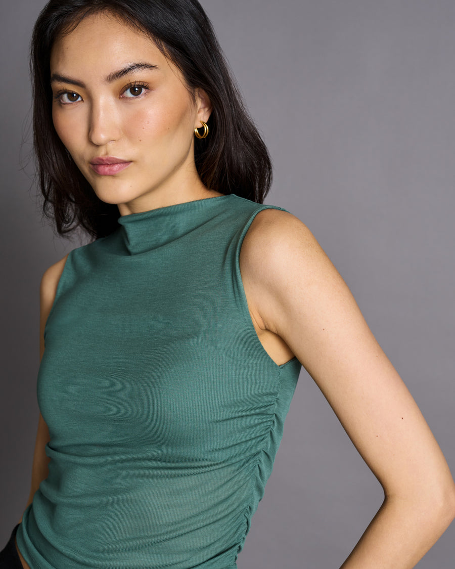 Top à volants sans manches en tencel | Vert menthe "rafo dark mint"