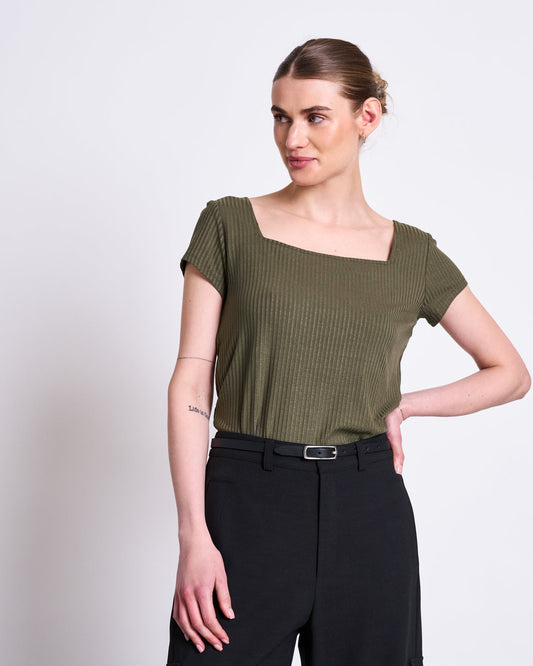 T-shirt en tencel® (procédé lyocell) | vert "arima - dark olive"