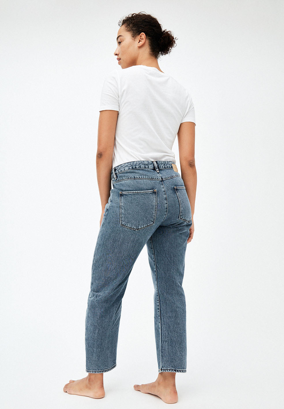 Jean coupe droite bleu clair en coton bio - fjellaa cropped light vintage