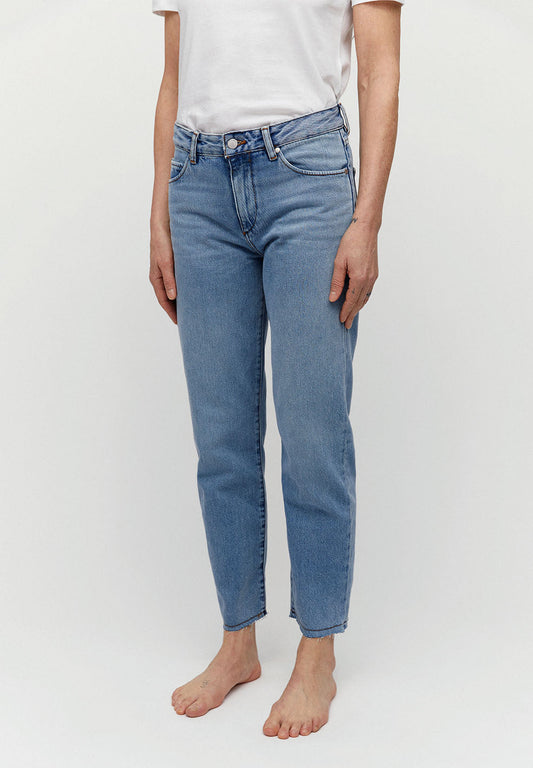 Jean droit bleu clair en coton bio -  Fjellaa cropped mid blue