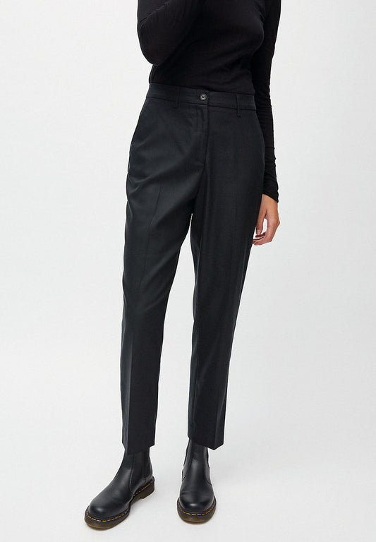 Pantalon à pinces noir en tencel - herttaa