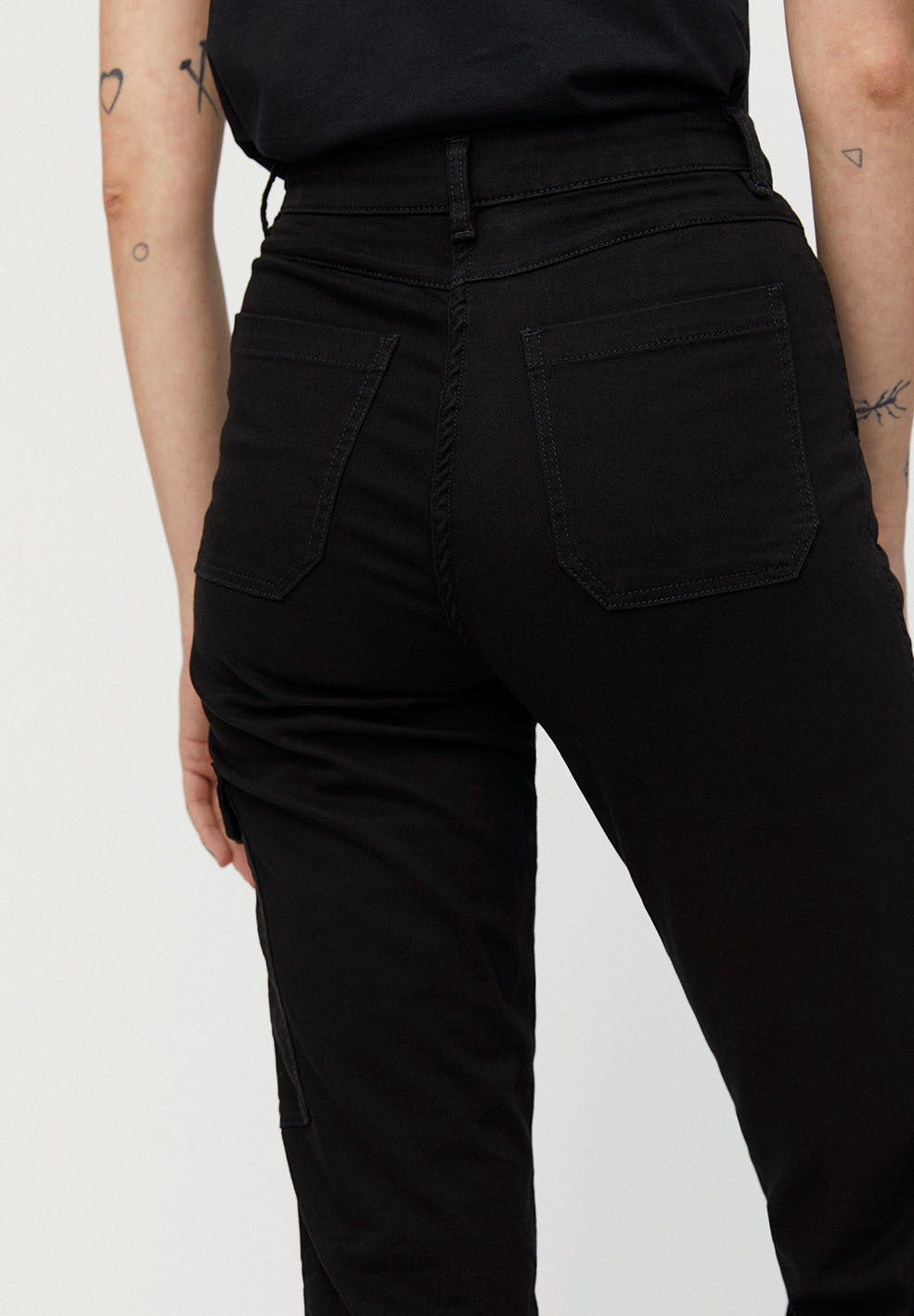 Pantalon cargo noir en coton bio - Virginiaa
