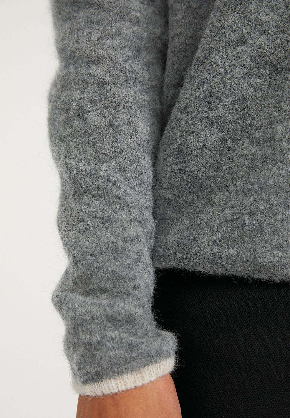 Pull gris en alpaga et laine bio - ANAA