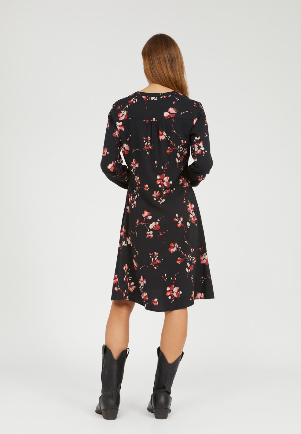 Robe imprimé floral noire en viscose - INAARI FLOWER BATIK