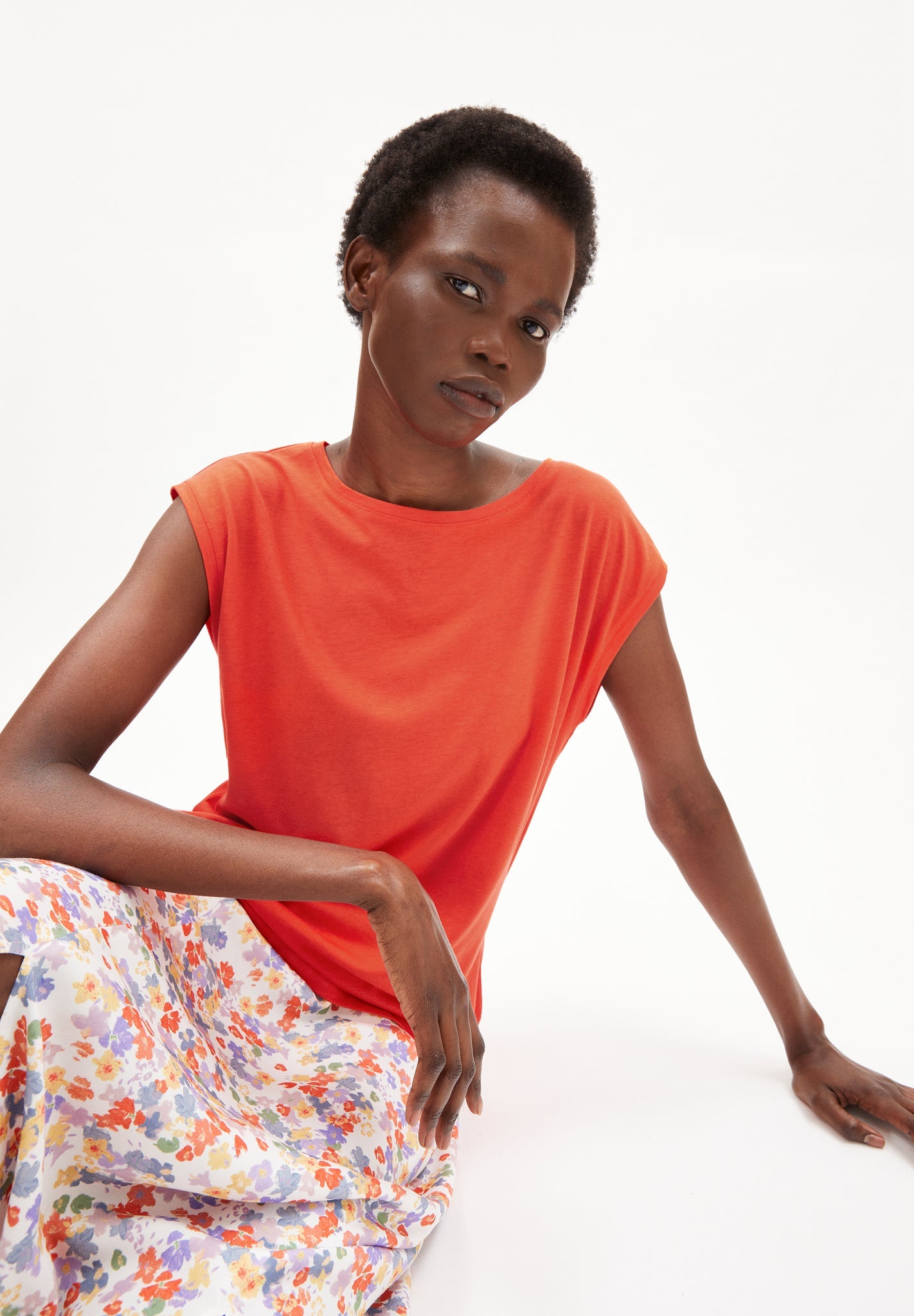 T-shirt orange sanguine en tencel et coton bio - jilaa hibiscus