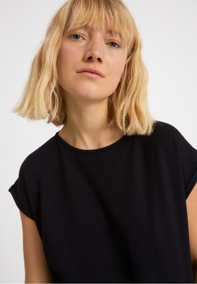 Robe t-shirt noire en coton bio - Hawaa