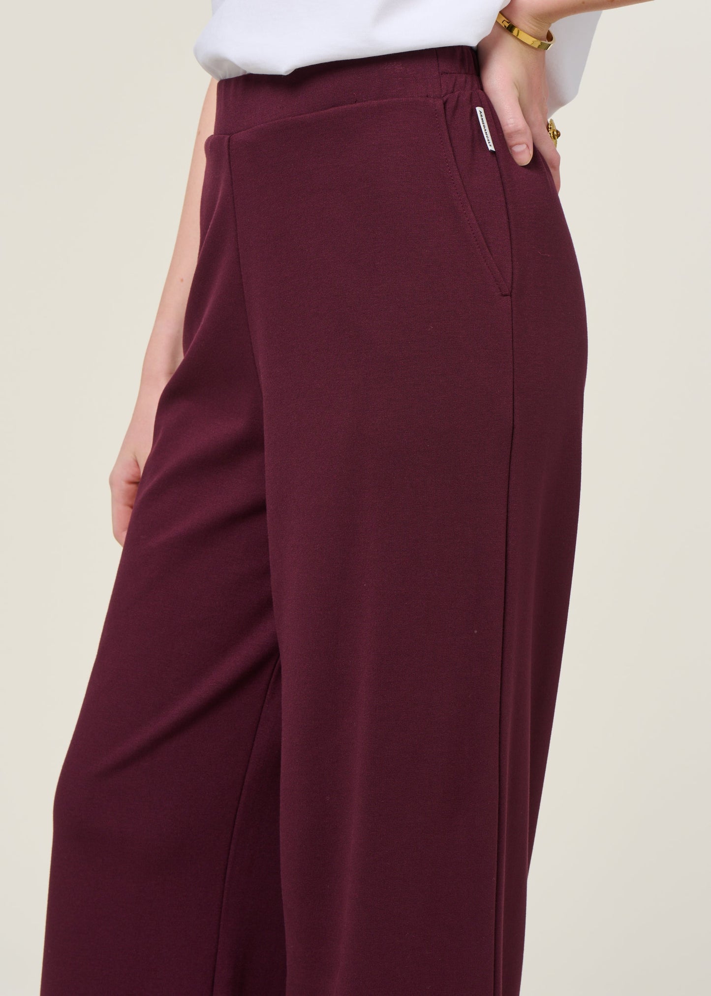 Pantalon en ecovero et matière recyclée | bordeaux "himaari - dark cranberry"