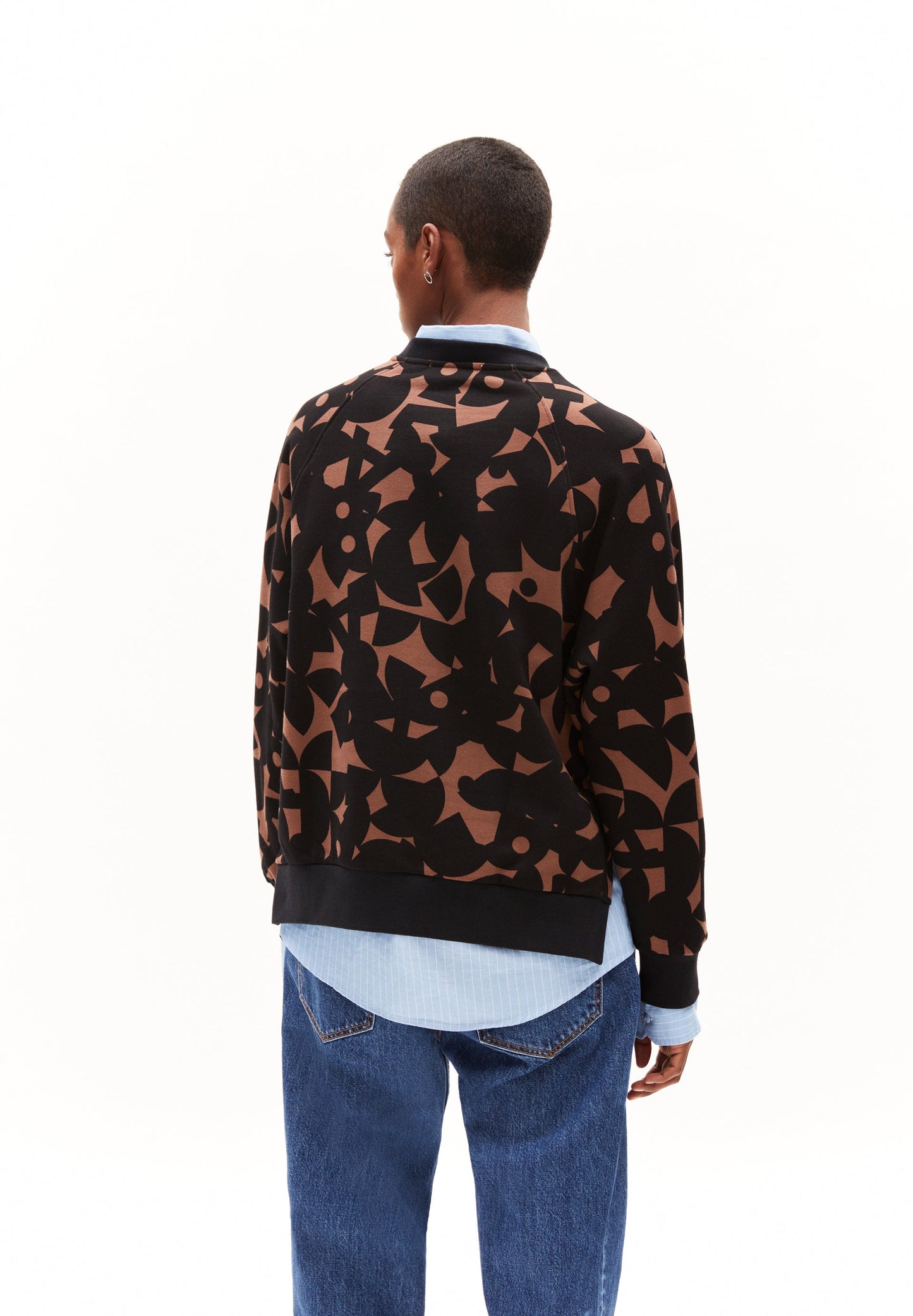 Pull à motifs en coton bio | Marron et noir "giovannaa abstract a deep brown"