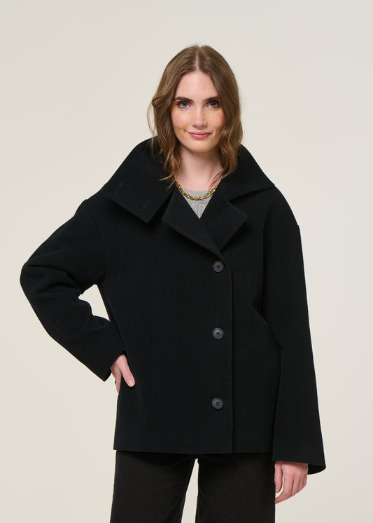 Manteau court en laine bio | noir "majelaa wool - black"