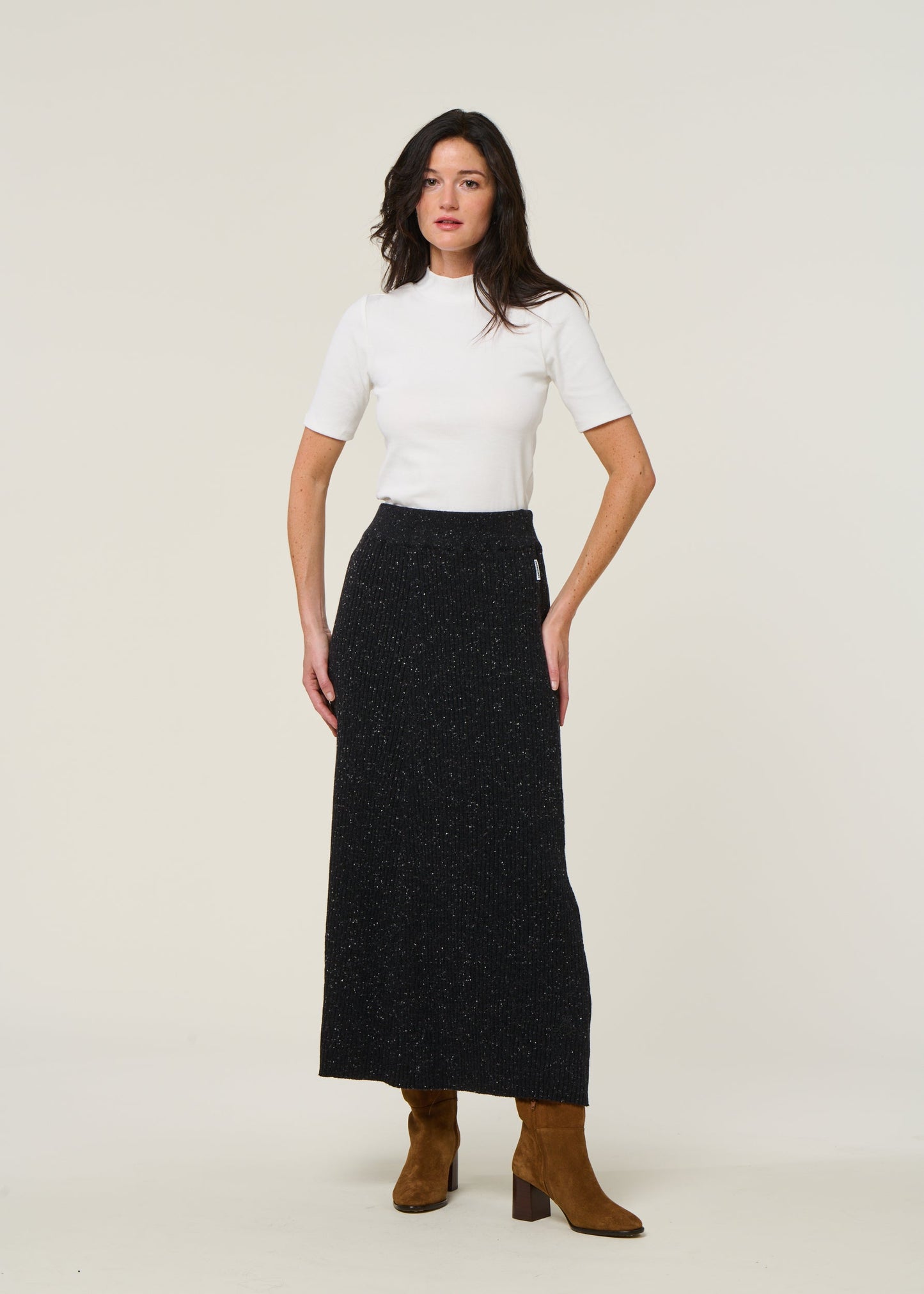 Jupe longue côtelée en coton bio et laine | noir "hanaa tweed - black-oatmilk"