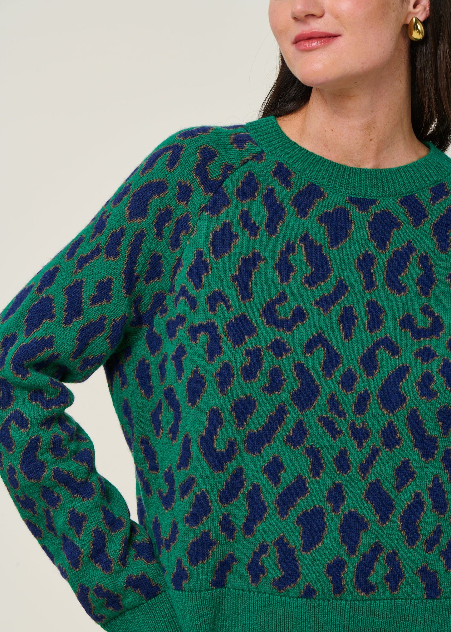 Pull à motif léopard en laine et coton bio | vert "diliriaa leopaa - emerald green"