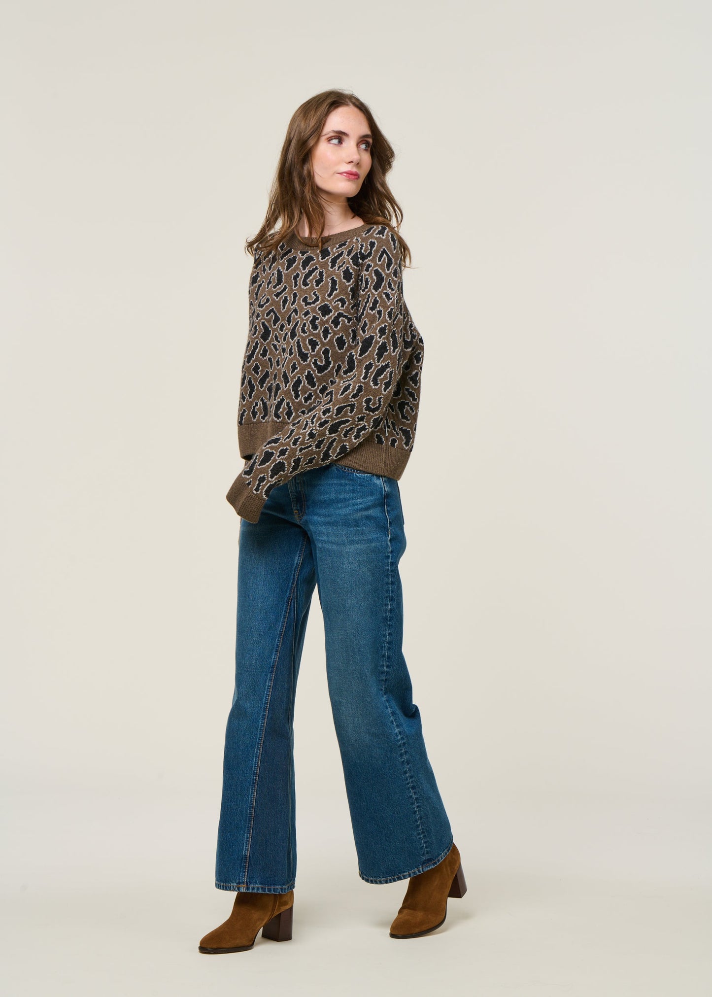 Pull à motif léopard en laine et coton bio | marron "diliriaa leopaa - walnut cream"