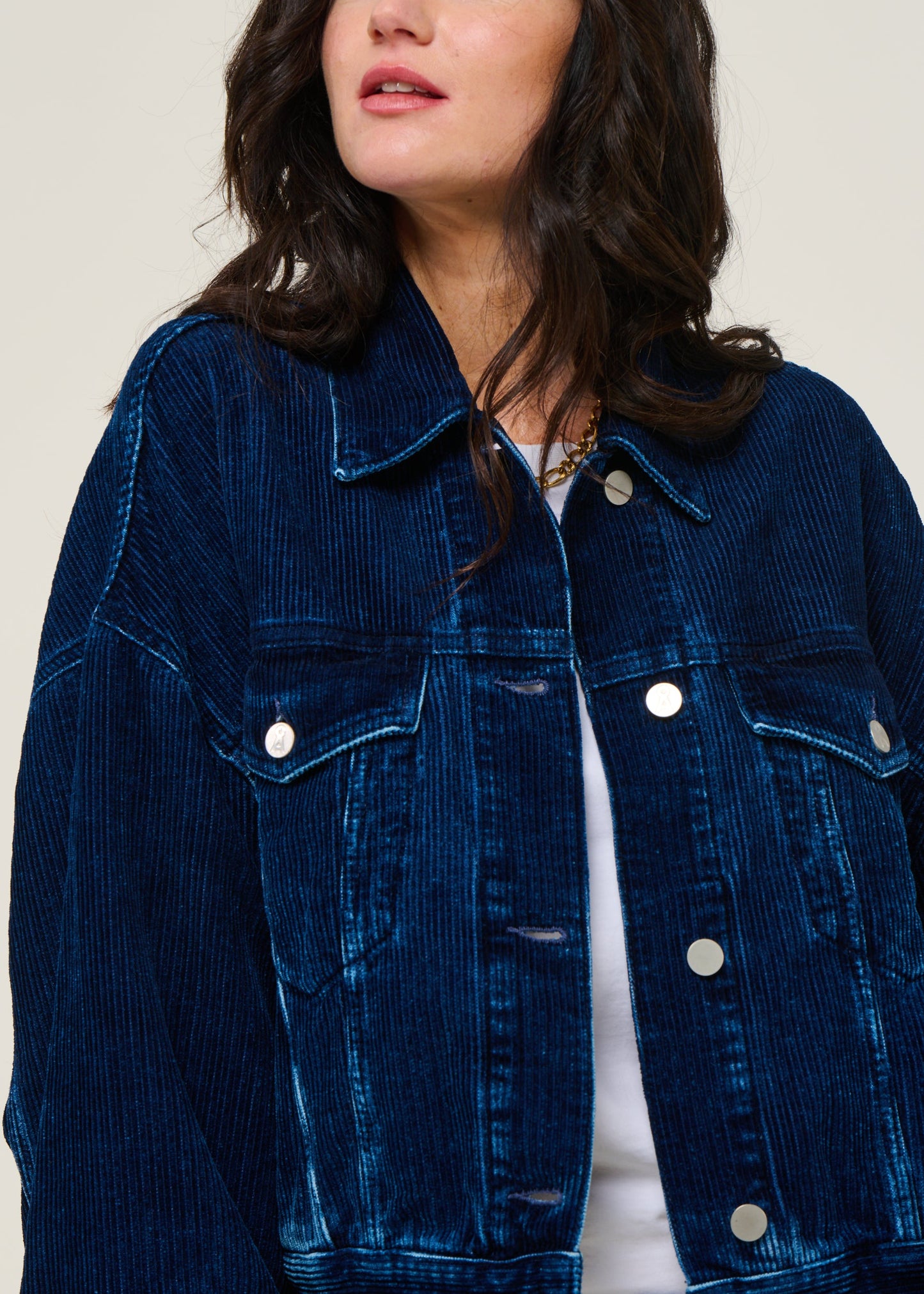 Veste velours côtelé en coton bio | bleu "paasithe indigo cord - indigofera"