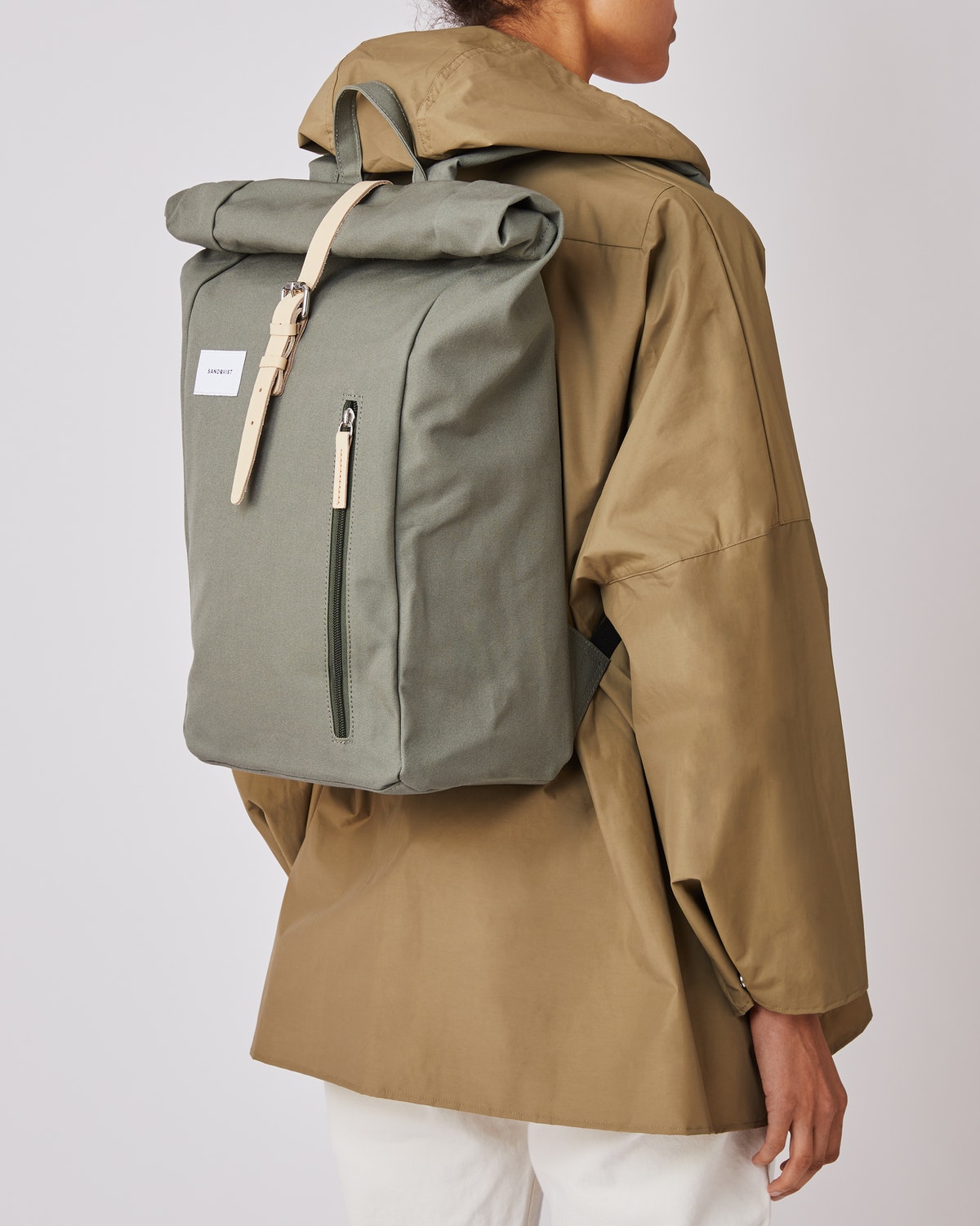 Sac à dos roll-op vert clair en coton bio, recyclé et cuir - dante