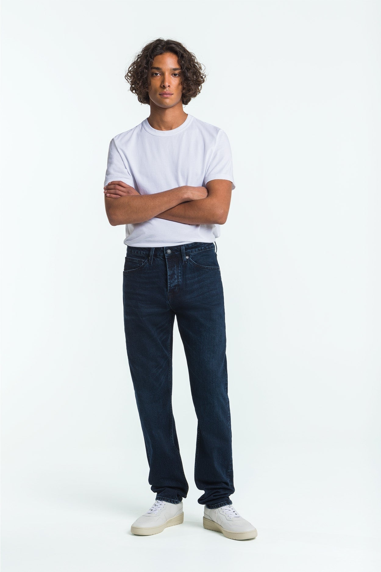 Jean fuselé en coton bio | bleu noir "addo - xavier blue black worn"