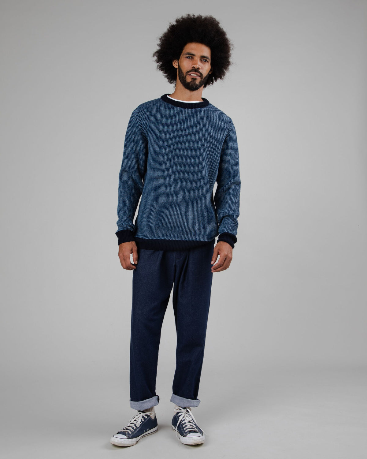 Pull col rond en laine et matières recyclées | belu "contrast sweater navy"