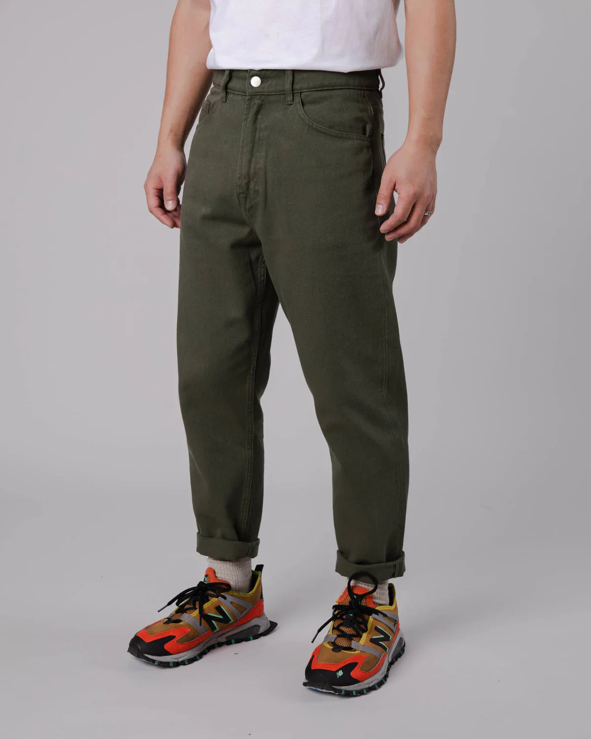 Pantalon fuselé en coton bio | vert foncé "5 pocket pant stone green"