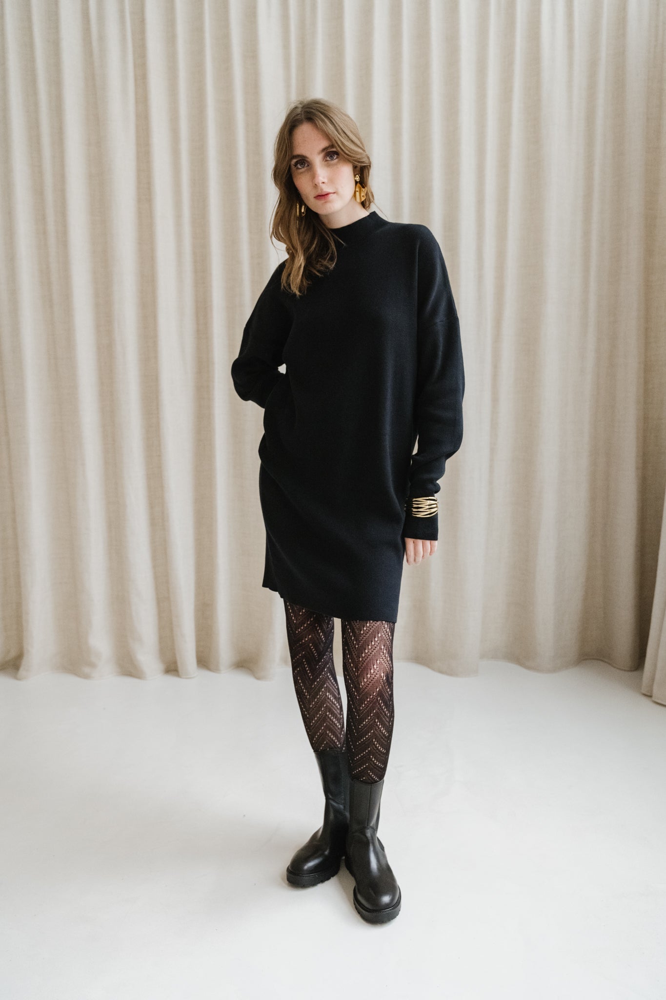 Robe pull en maille de coton bio | Noir "nuna black"