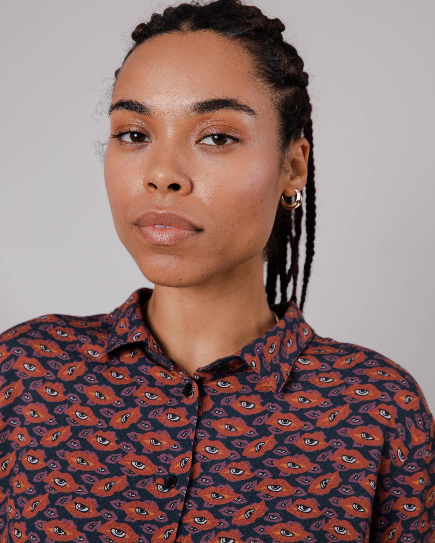 Chemisier en ecovero | multicolore "lips slim fit blouse red"