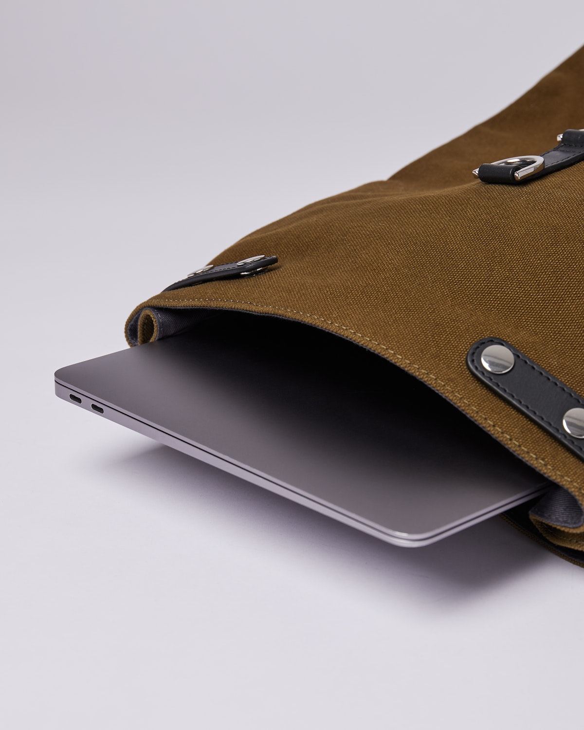 Sac à dos en coton bio et cuir - alva metal hook olive - olive