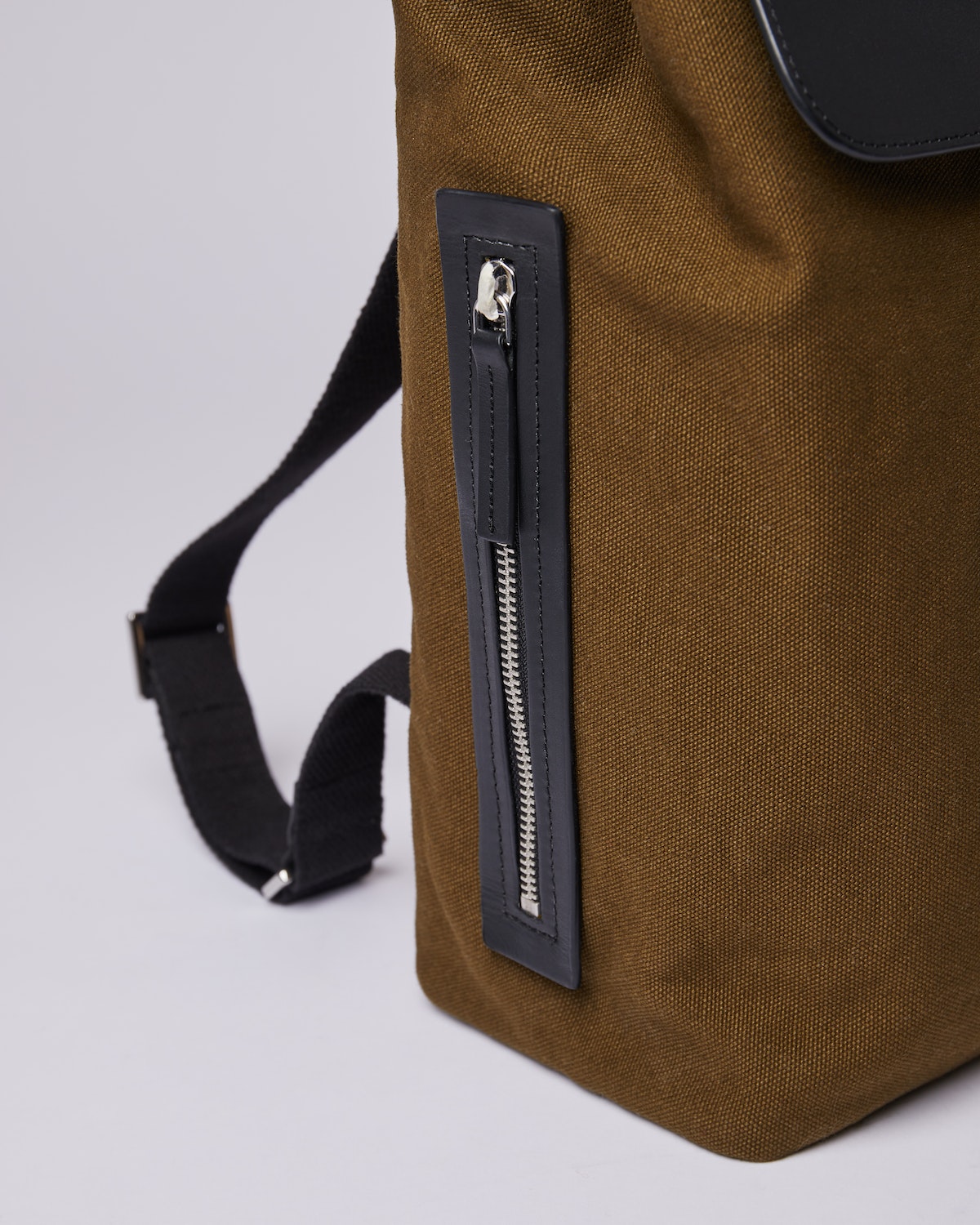 Sac à dos en coton bio et cuir - alva metal hook olive - olive