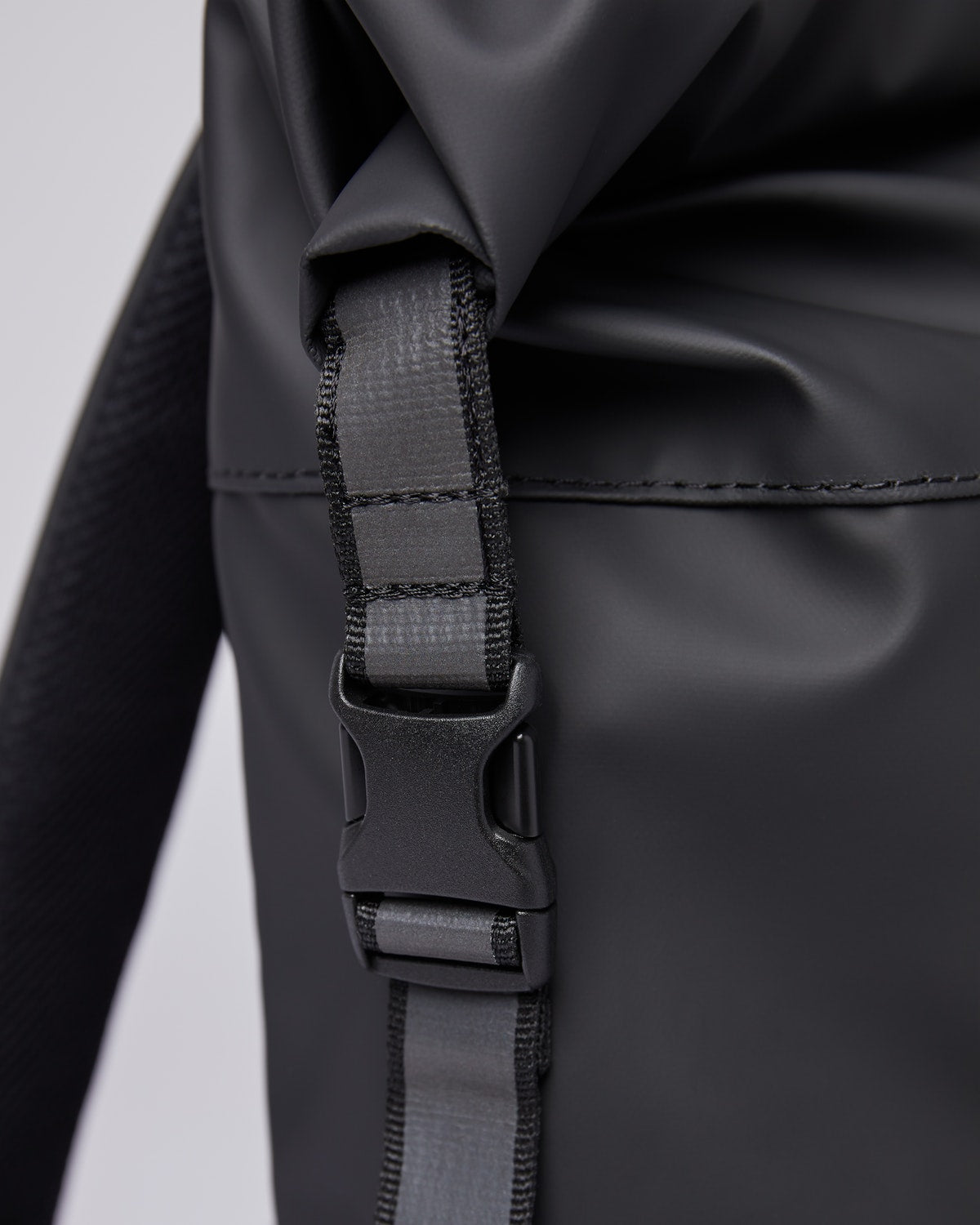 Sac à dos imperméable en matière recyclée | noir "konrad black"