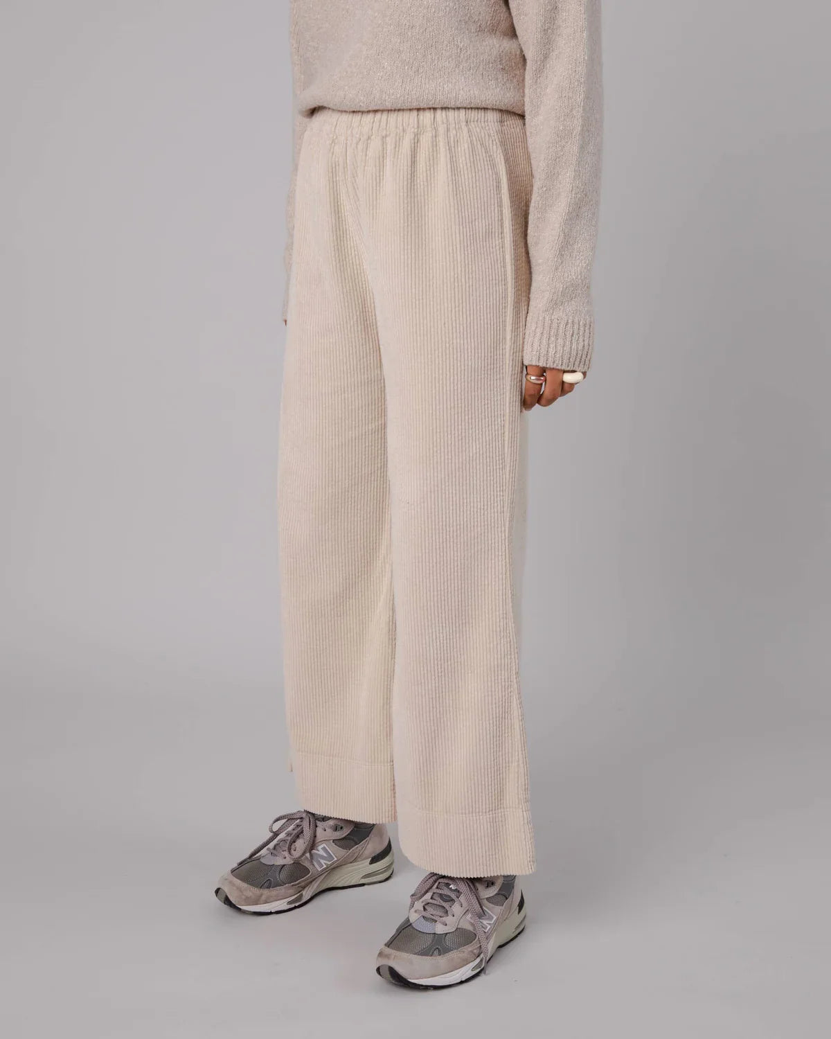 Pantalon ample velours en coton bio | écru "wide leg corduroy pant cream"