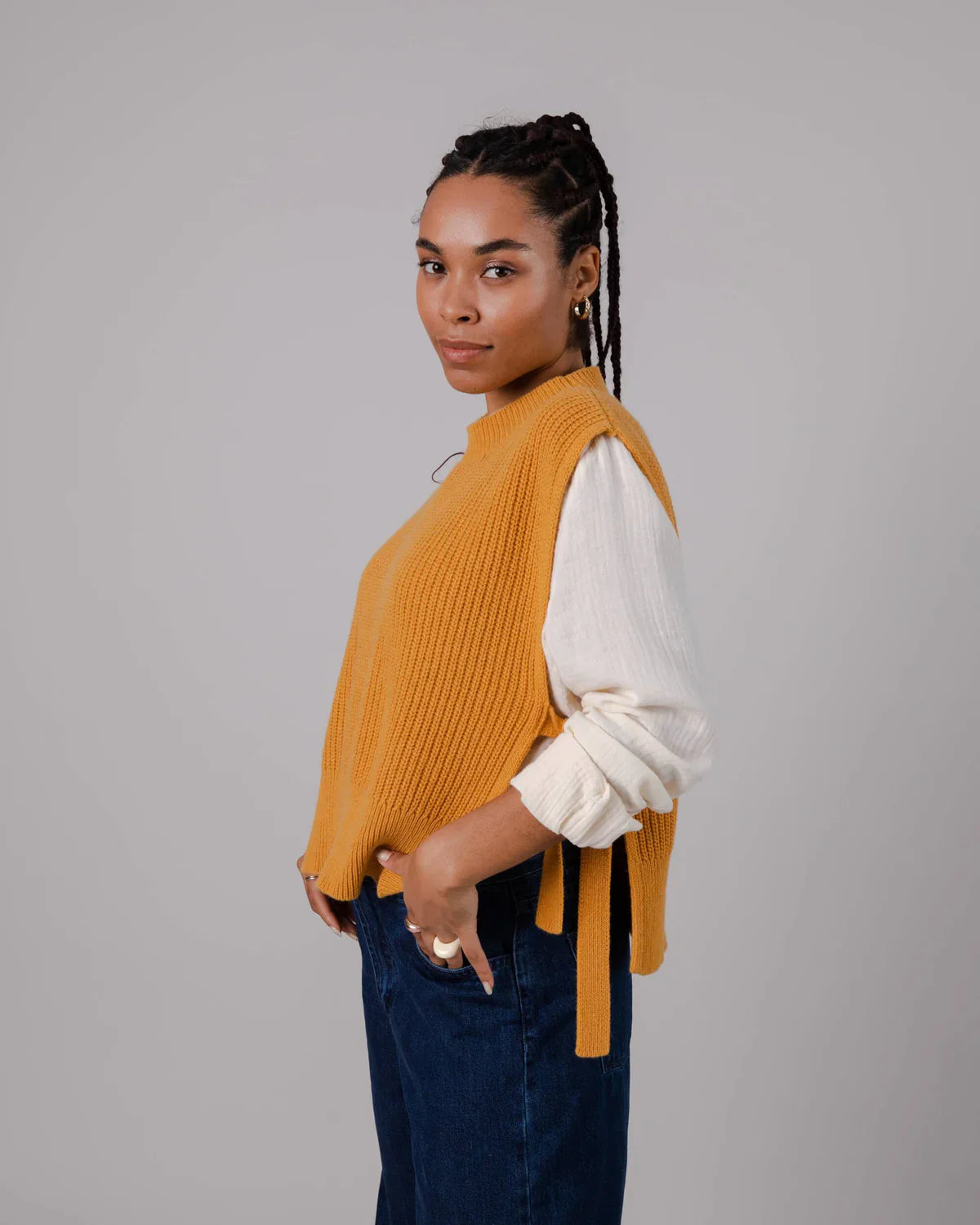 Pull sans manches en matières recyclées | moutarde "spencer waistcoat"