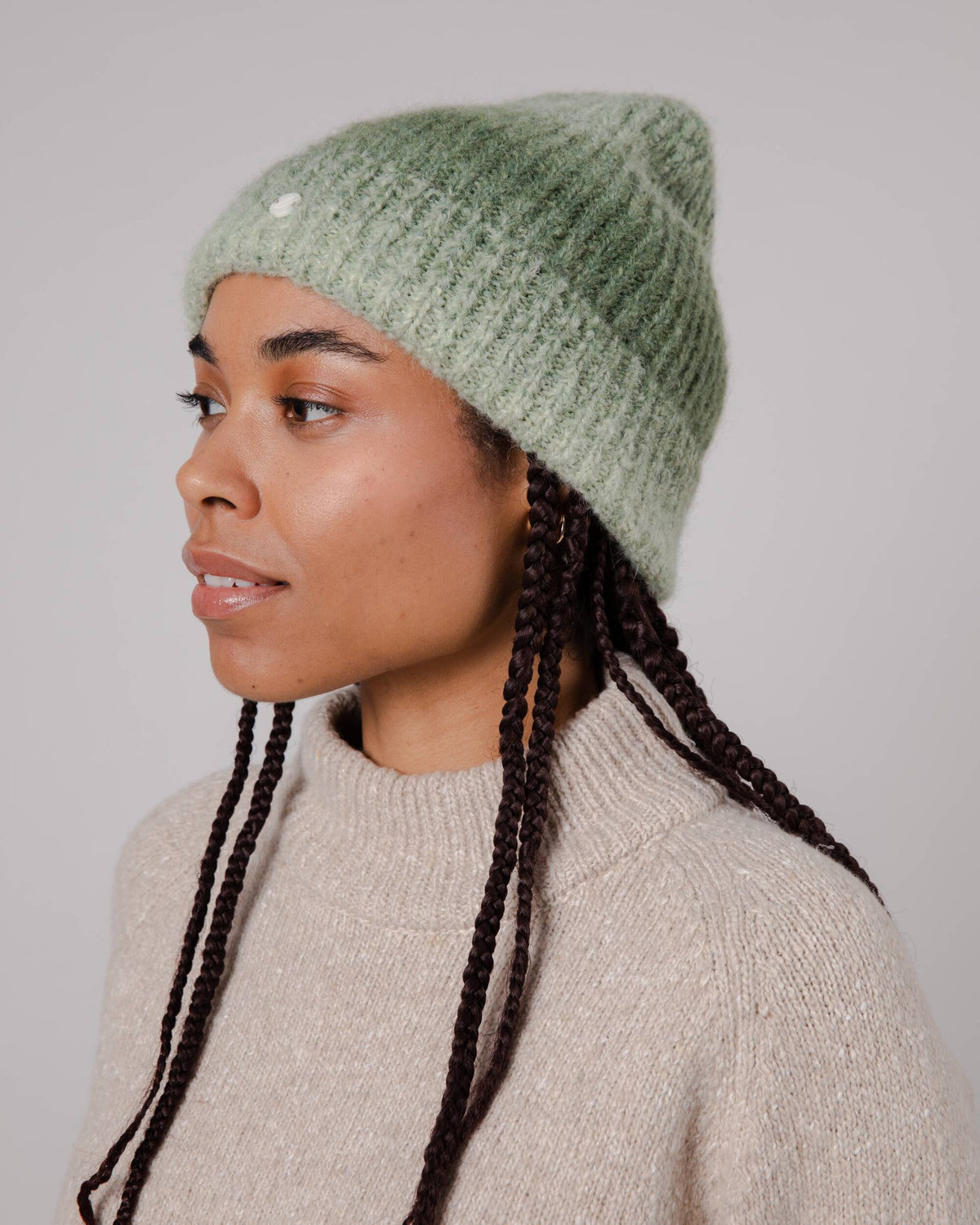 Bonnet en laine recyclée | vert "retro beanie moss"
