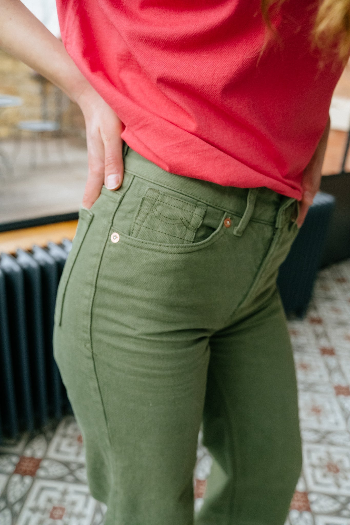 Jean ample vert kaki en coton recyclé  - jane treetop