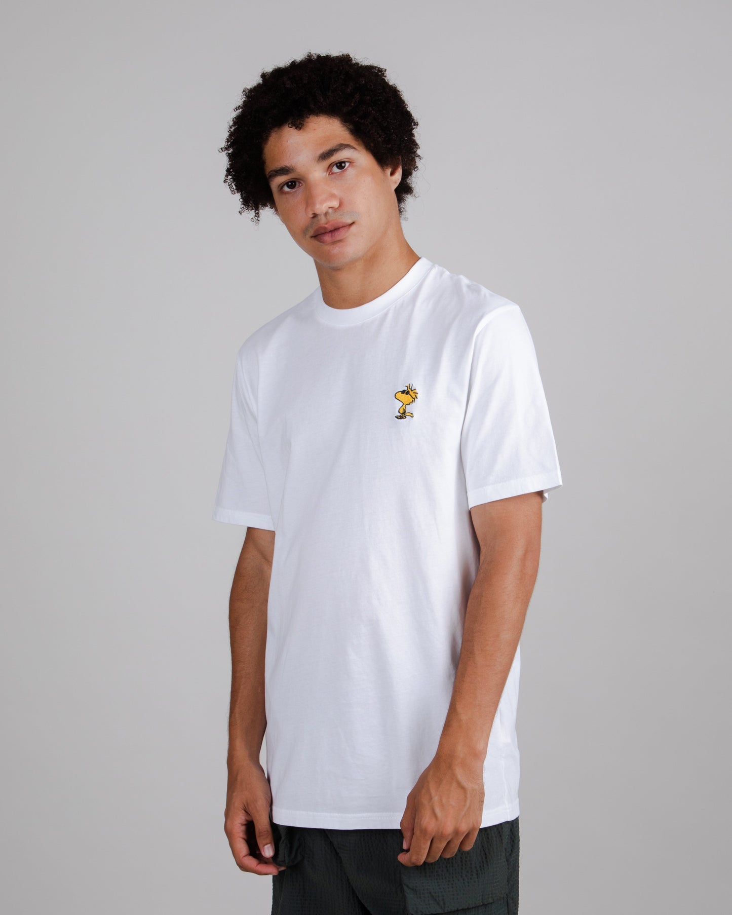 T-shirt en coton bio | blanc "peanuts sunny woodstock regular t-shirt white"