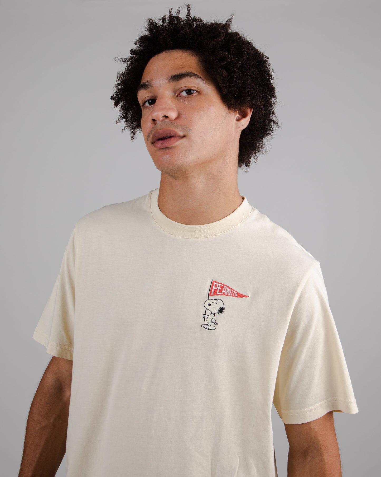 T-shirt imprimé en coton bio | jaune "peanuts athletics regular t-shirt sand yellow"