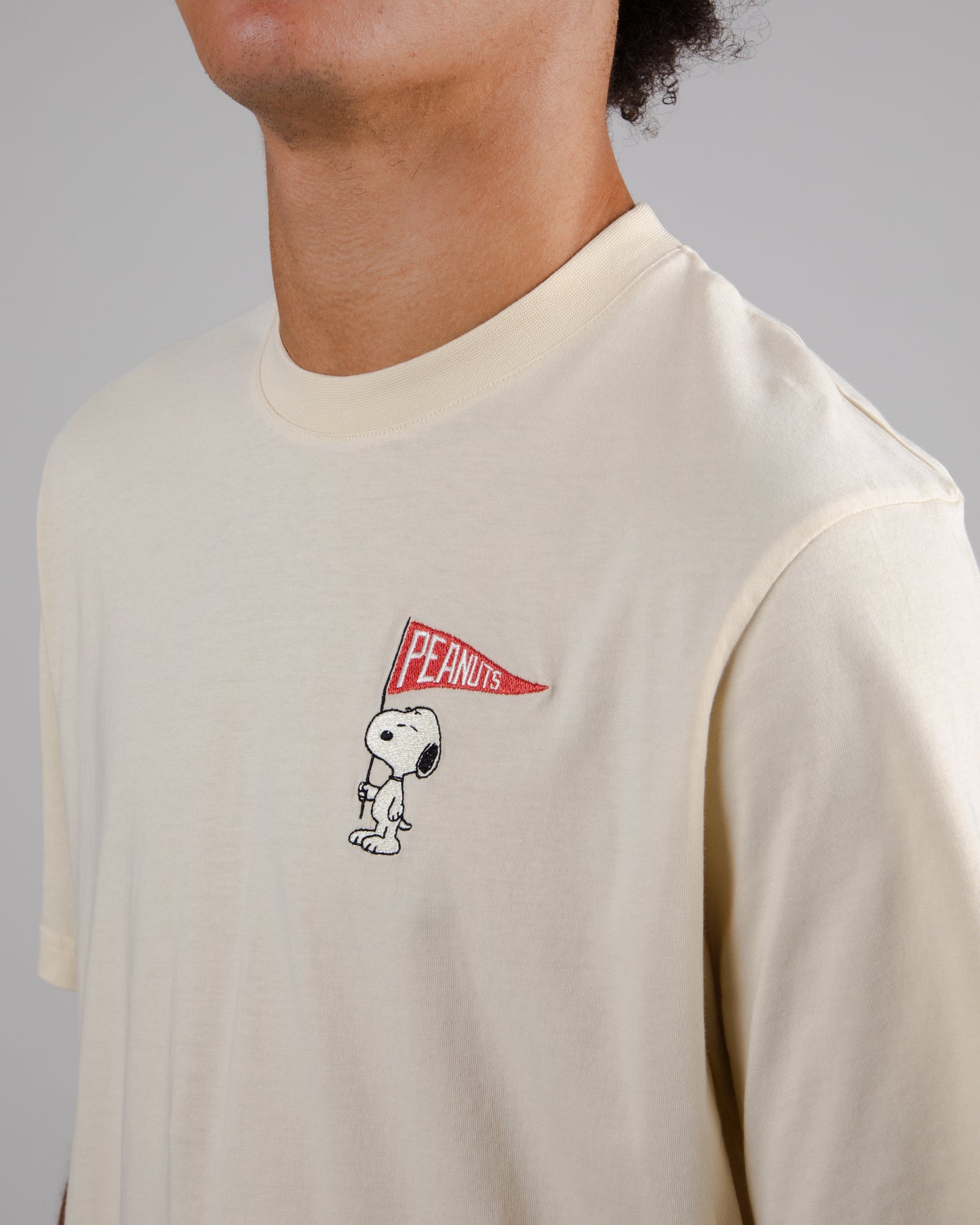 T-shirt imprimé en coton bio | jaune "peanuts athletics regular t-shirt sand yellow"