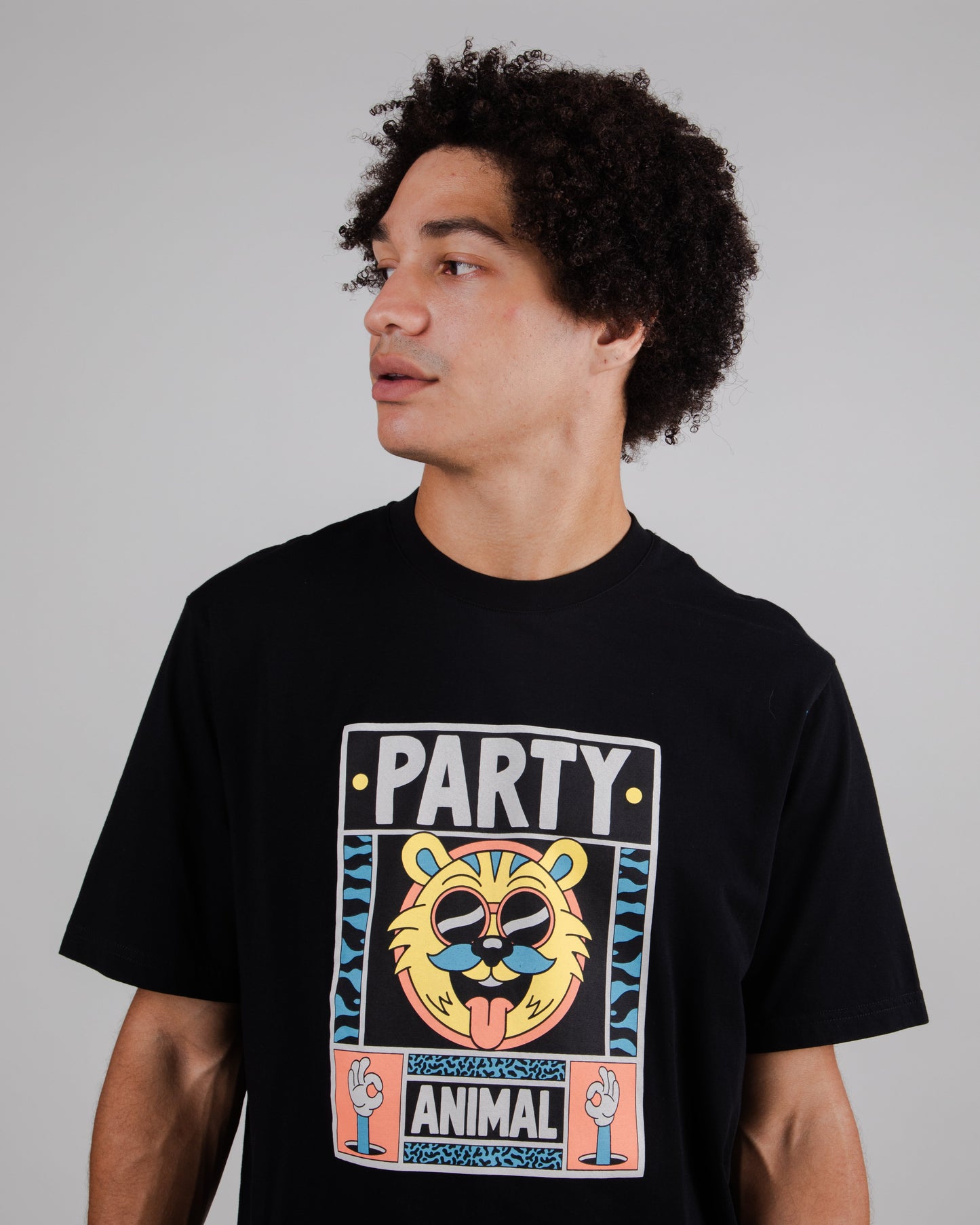 T-shirt en coton bio | noir "yeye party regular t-shirt black black"