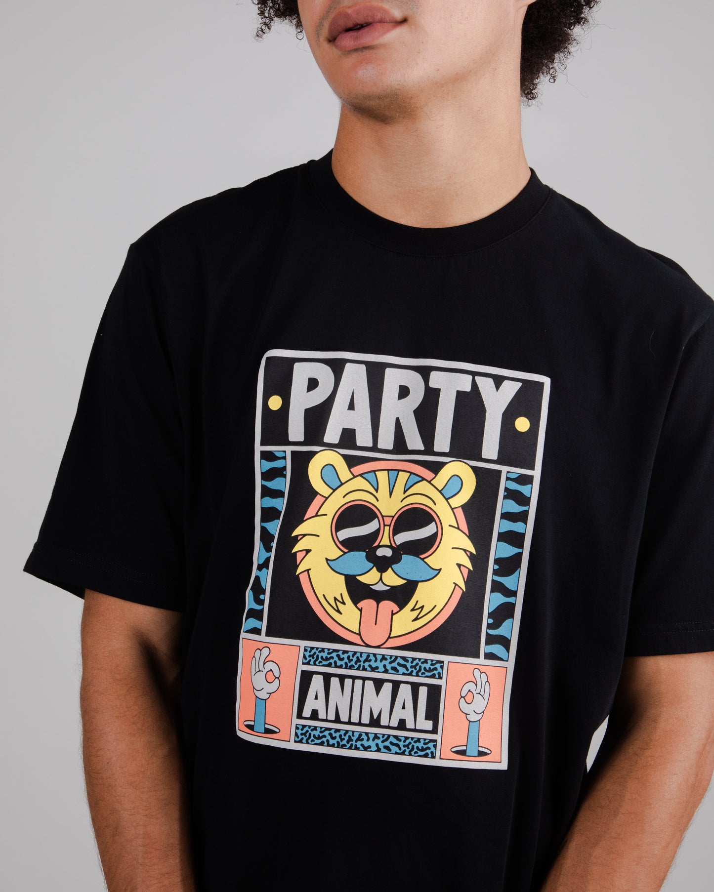 T-shirt en coton bio | noir "yeye party regular t-shirt black black"