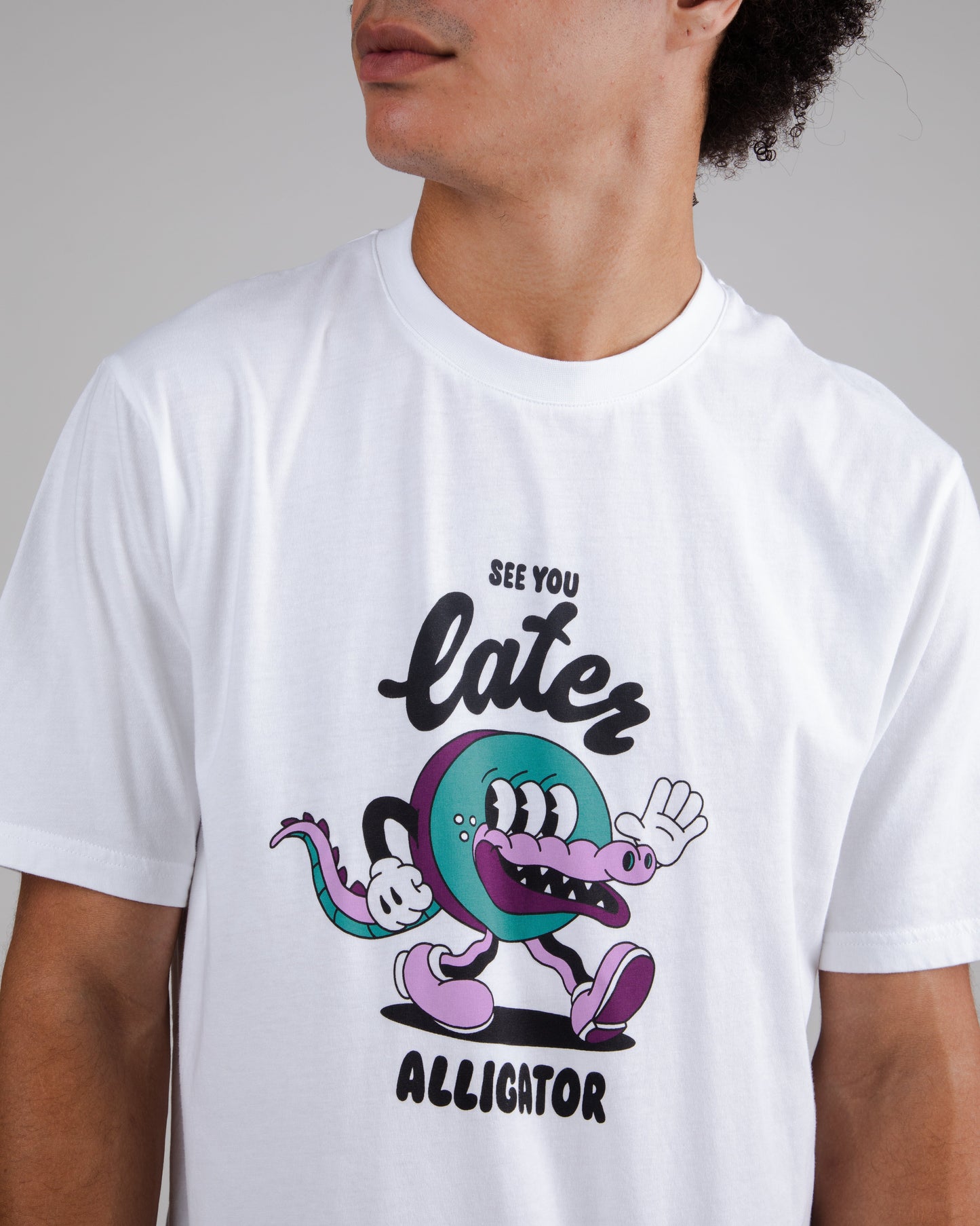 T-shirt en coton bio | blanc "yeye alligator regular t-shirt white"