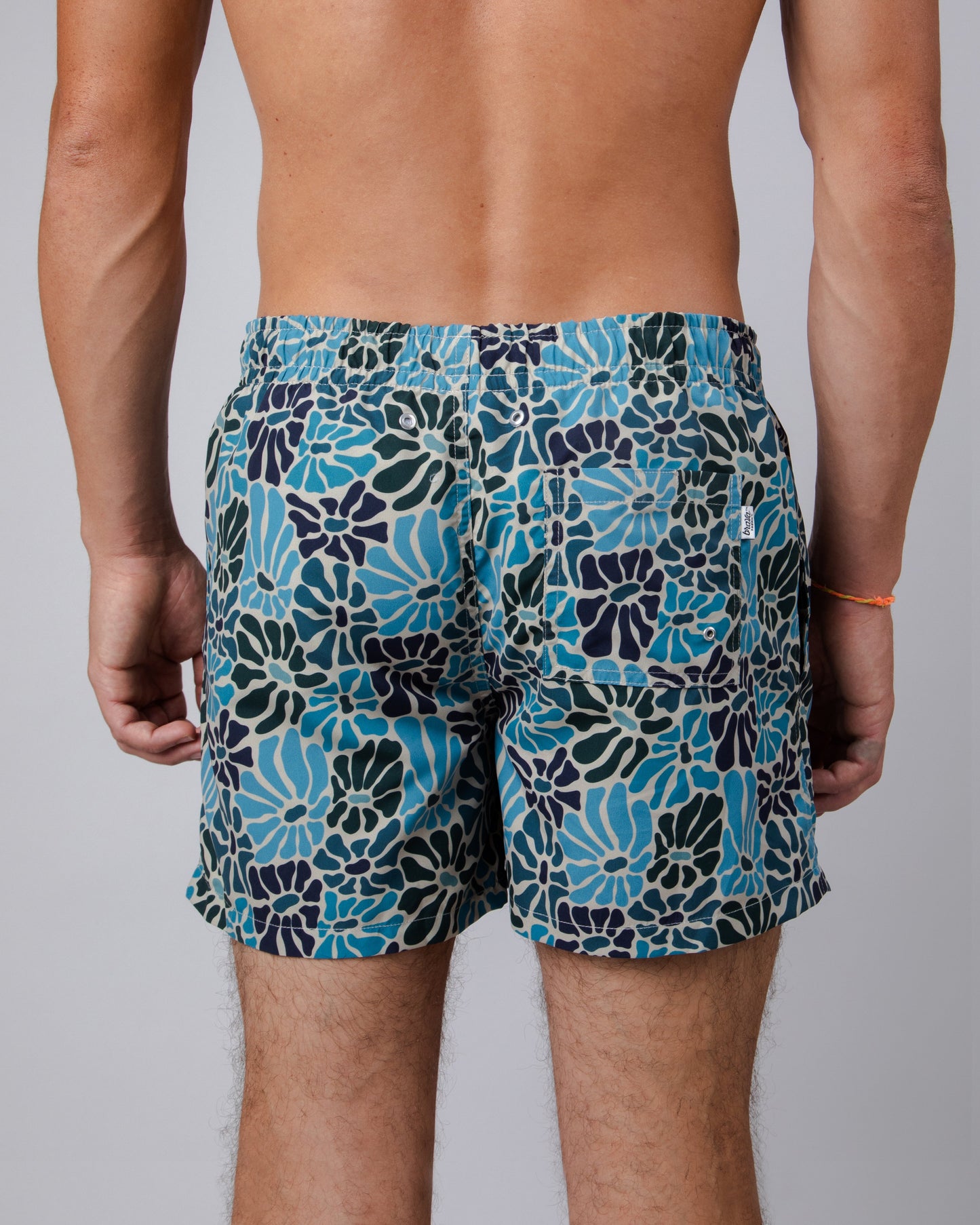 Short de bain en matière recyclée | bleu "spring swimwear beige white"