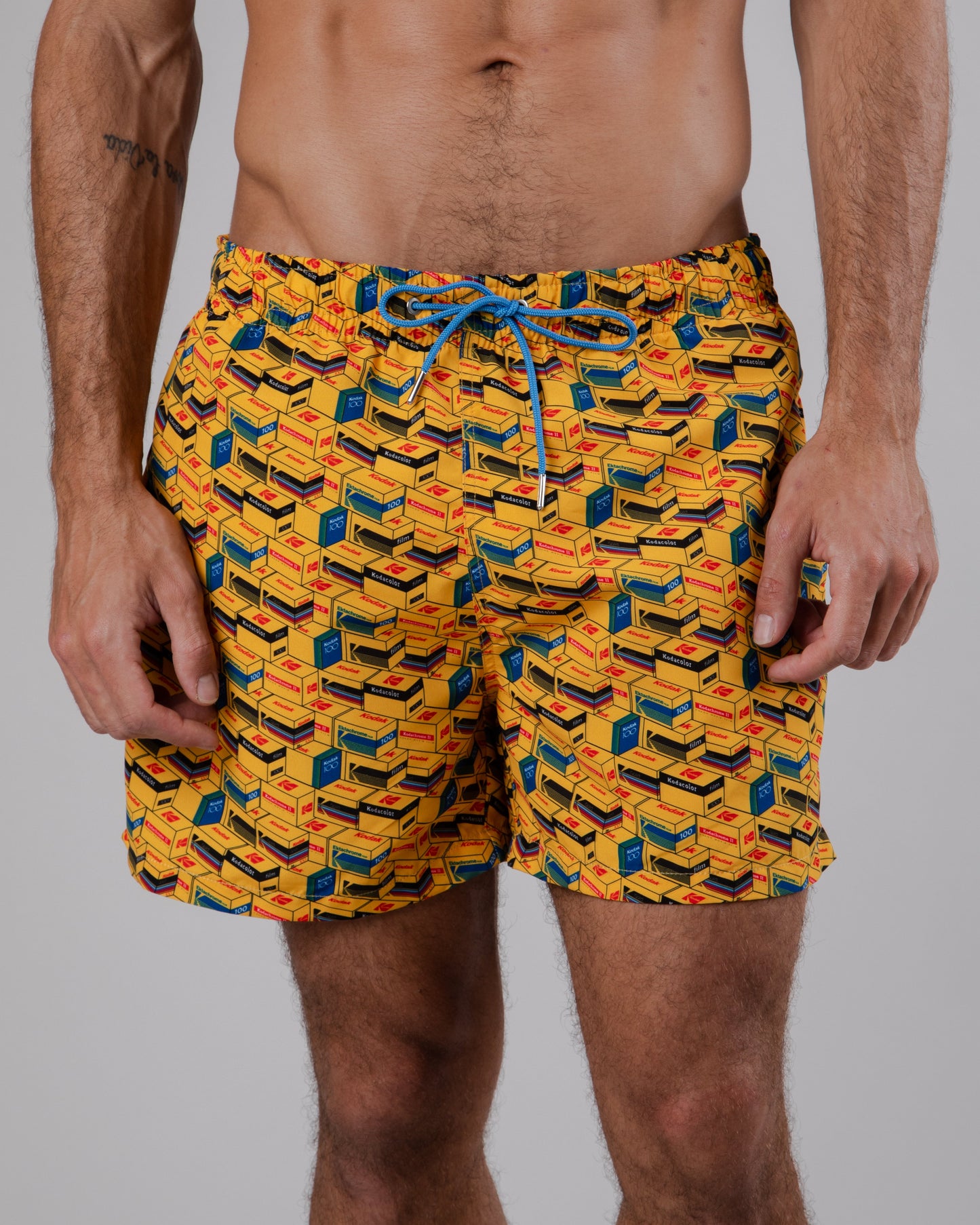 Short de bain en matière recyclée | multicolore "kodak film swimwear yellow"
