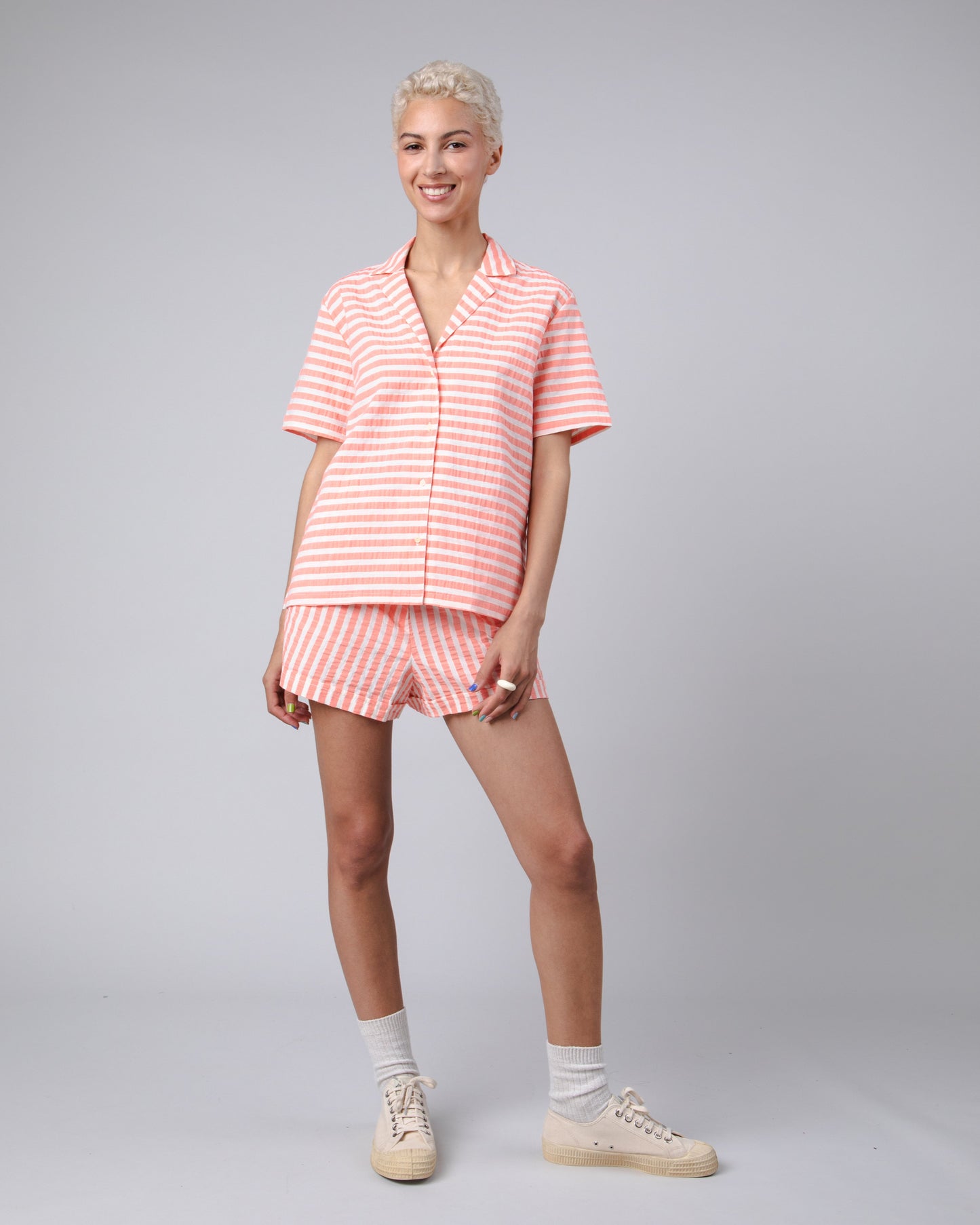Chemisette en coton bio et recyclé | rayée rose "stripes aloha blouse vermillion red"