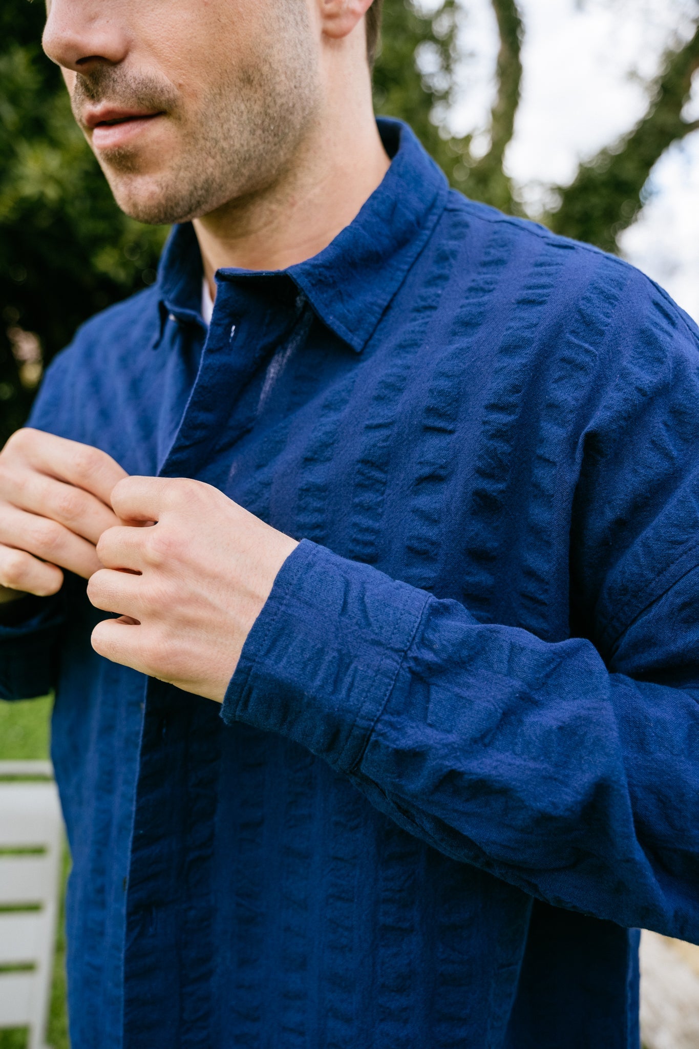 Chemise seersucker en coton bio | Bleu "navy big seersucker haru shirt"