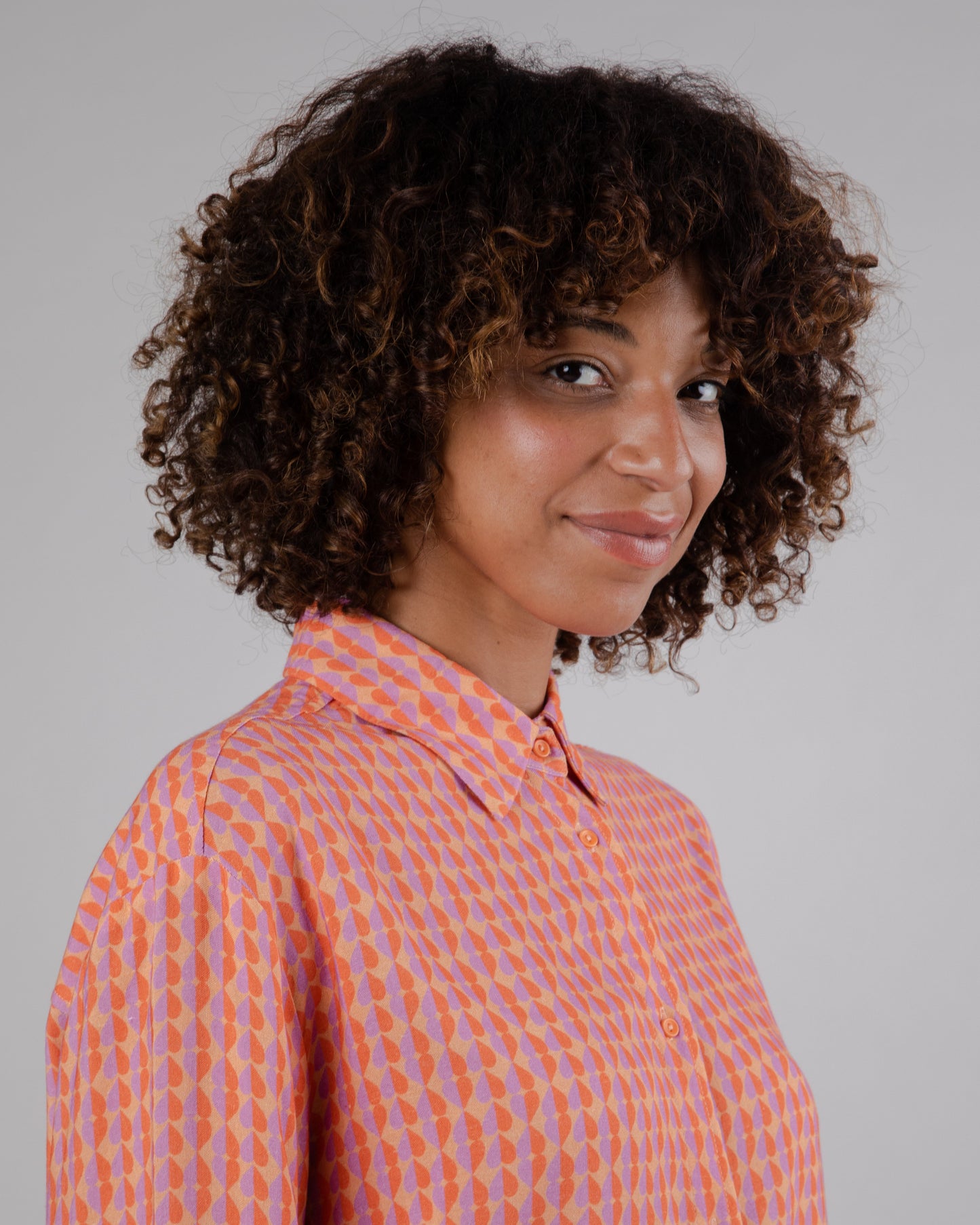Chemise à motifs en ecovero et lin | multicolore "gummie new boxy apricot orange"