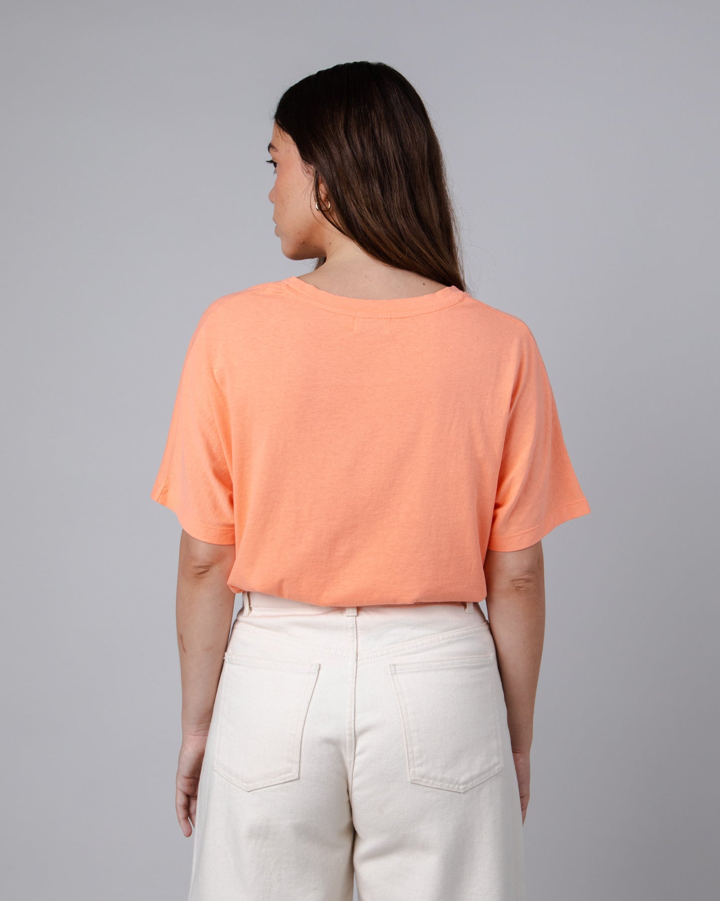 T-shirt en coton bio et recyclé | orange "holidays oversize tee apricot orange"