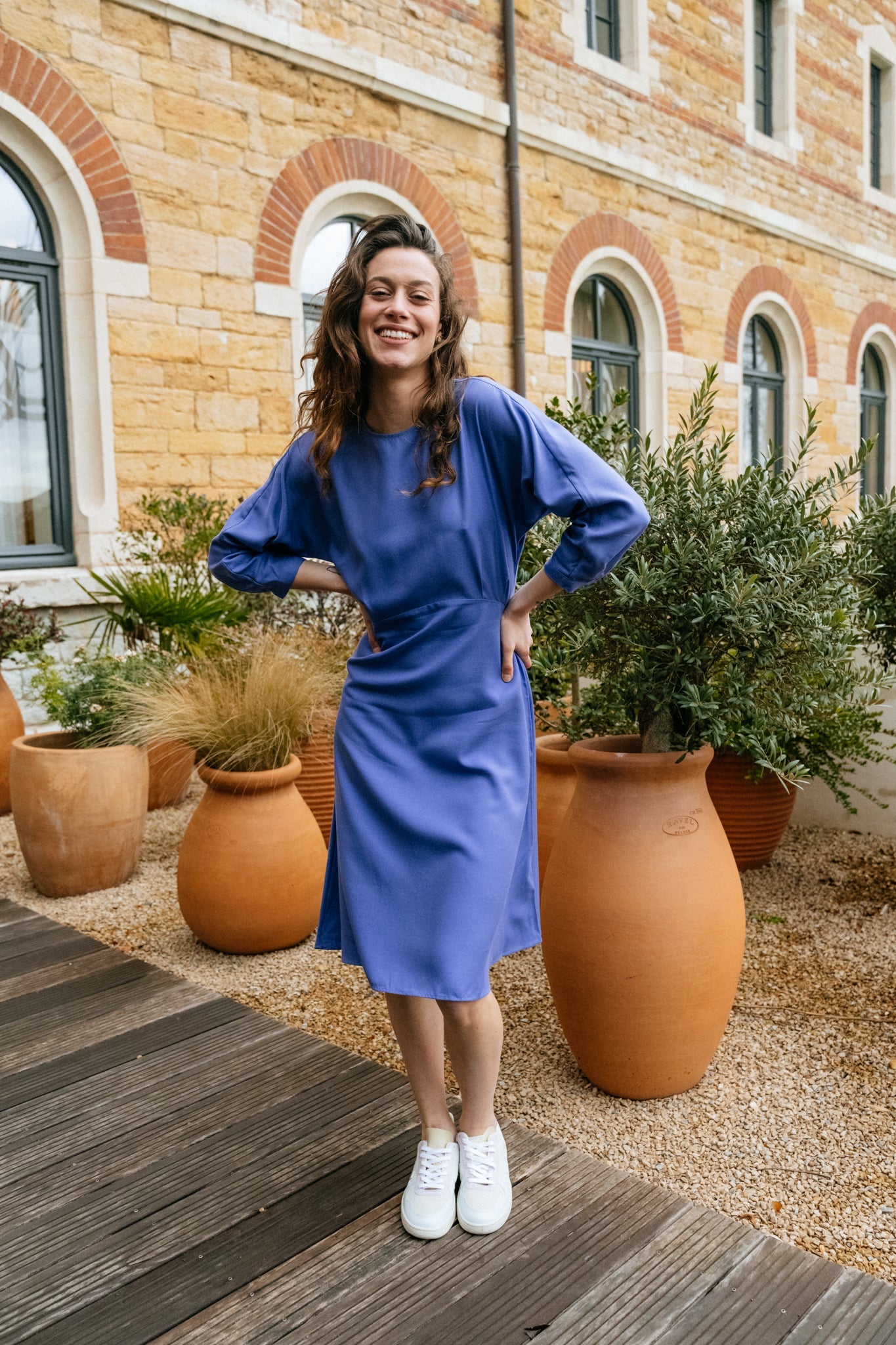 Robe mi-longue violette en tencel - maarlena vibrant violet