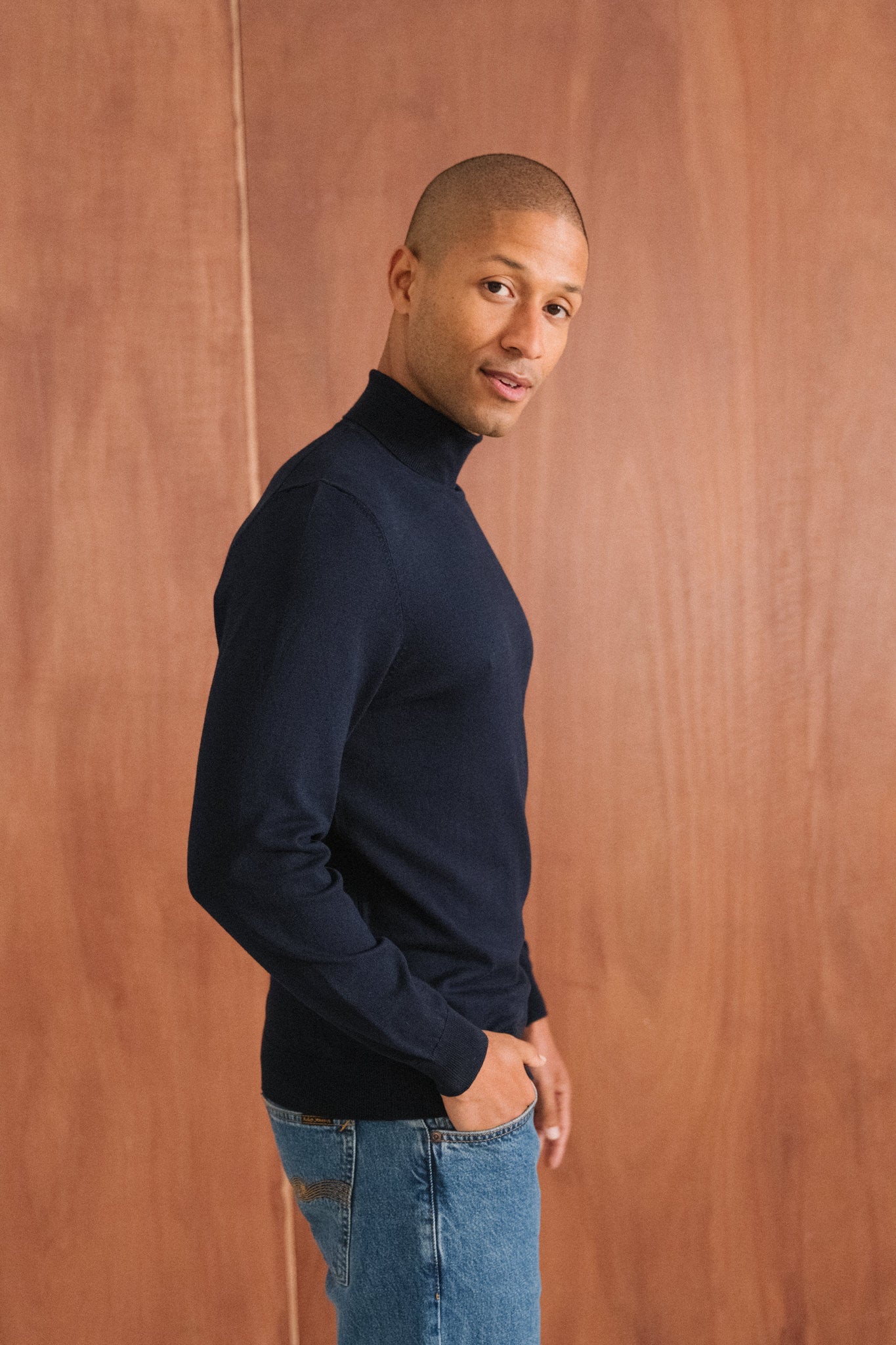 Pull col roulé en coton bio | marine
