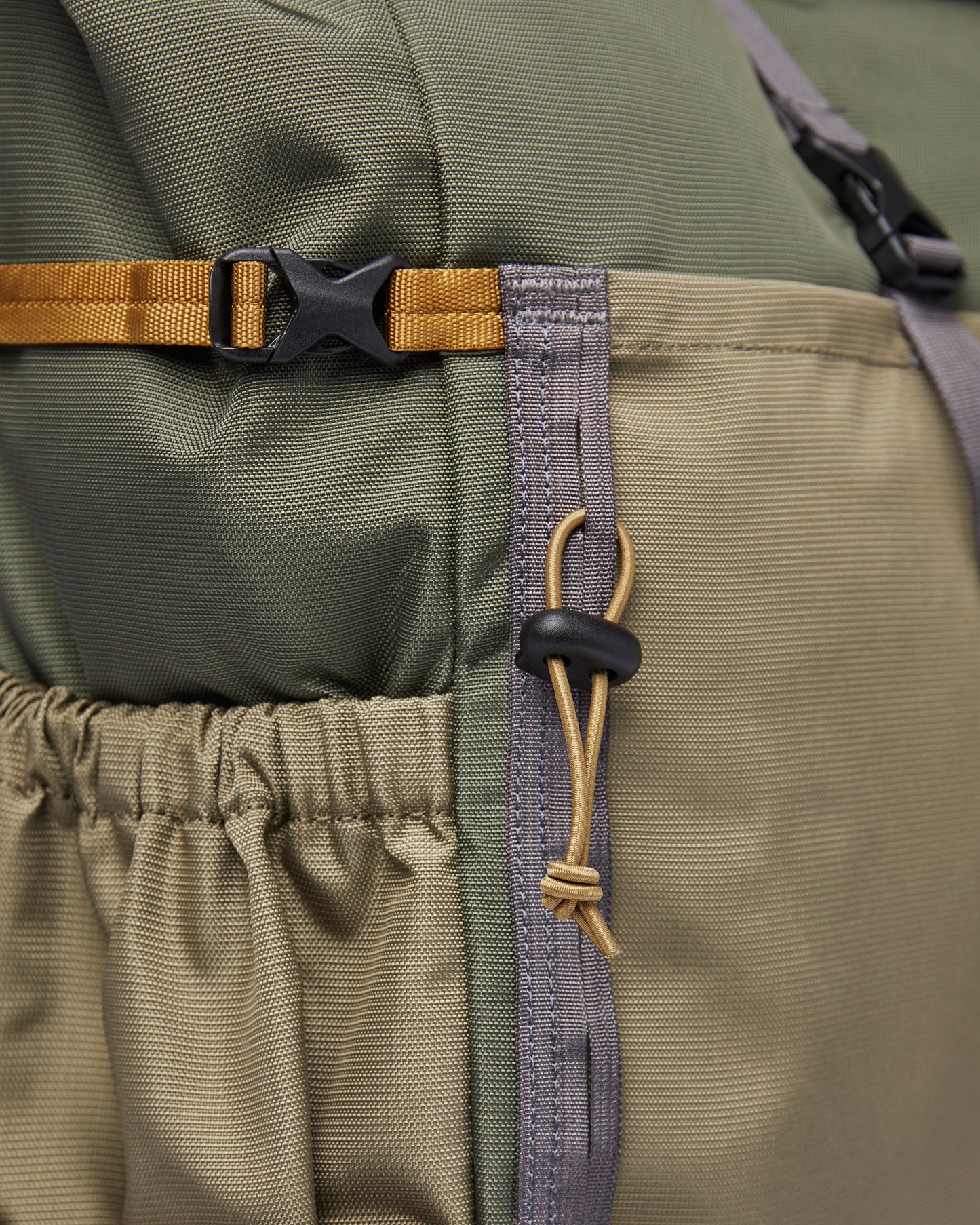 Sac à dos rolltop imperméable en recyclé | Vert "forest hike multi trekk green/leaf green"