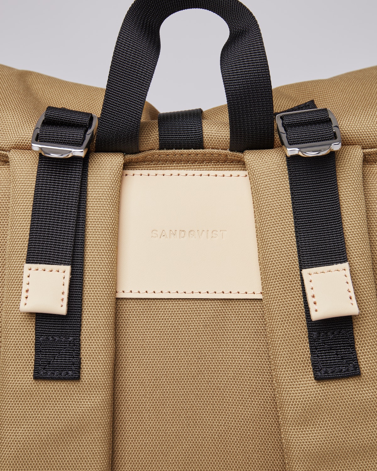 Sac à dos rolltop en matière recyclée | Marron "bernt multi bronze/black with natural leather"